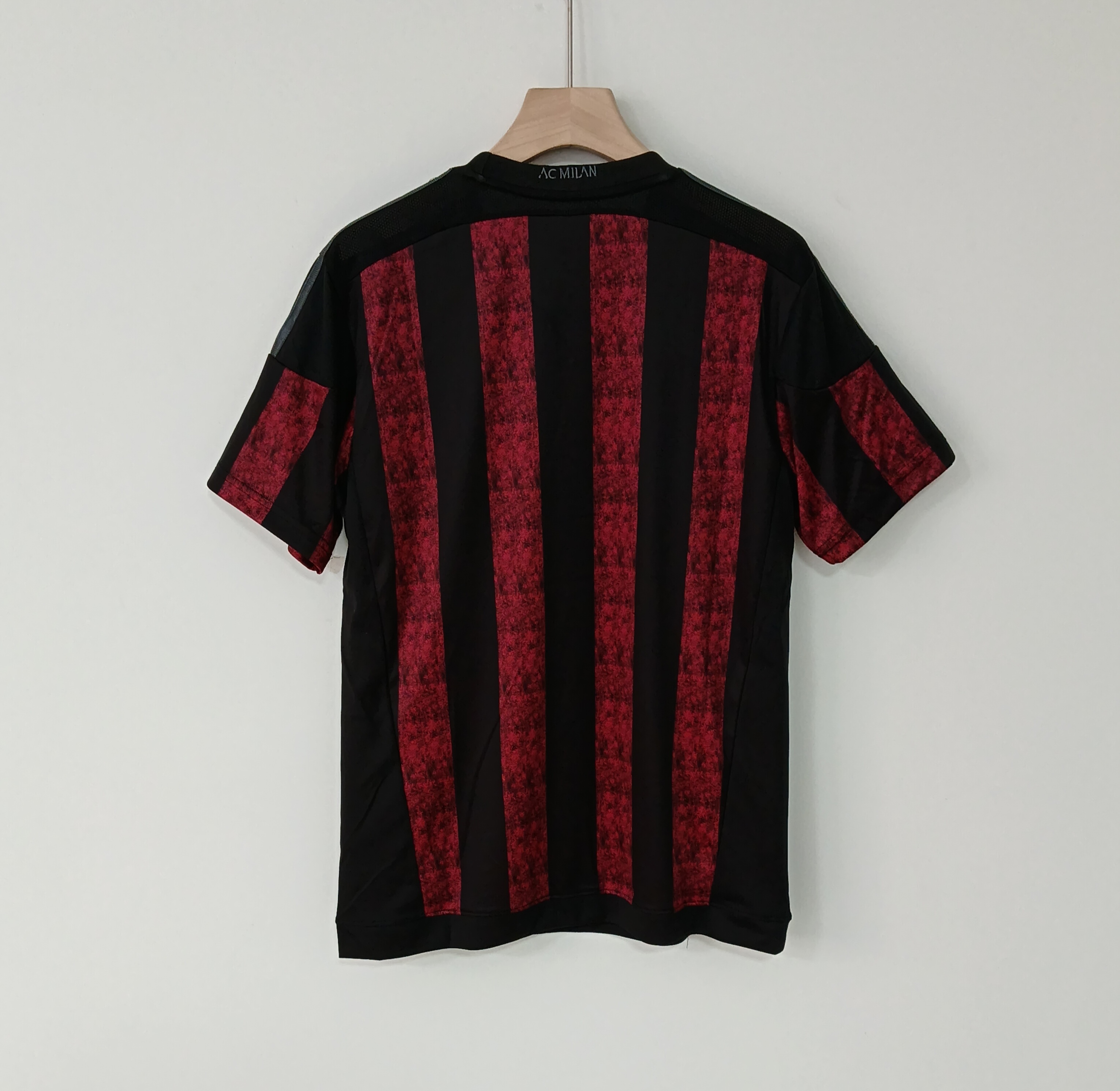 15-16 Retro Version AC Milan Home Jersey
