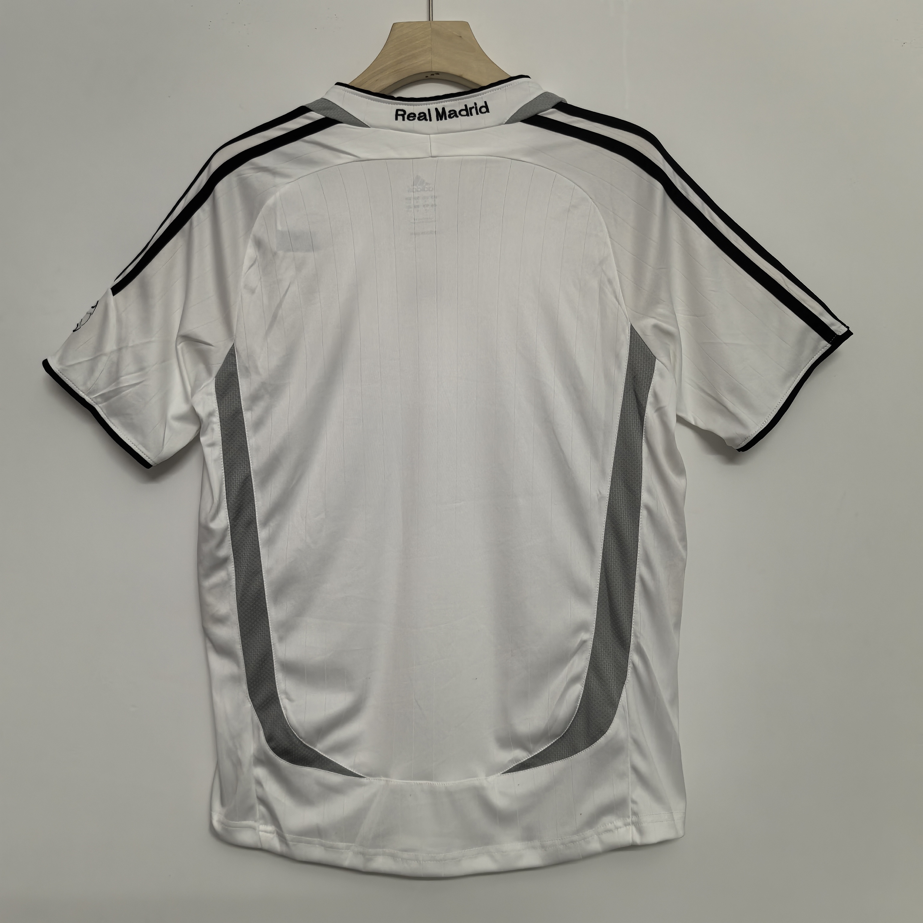 2006/07 Retro Version Real Madrid Home Jersey
