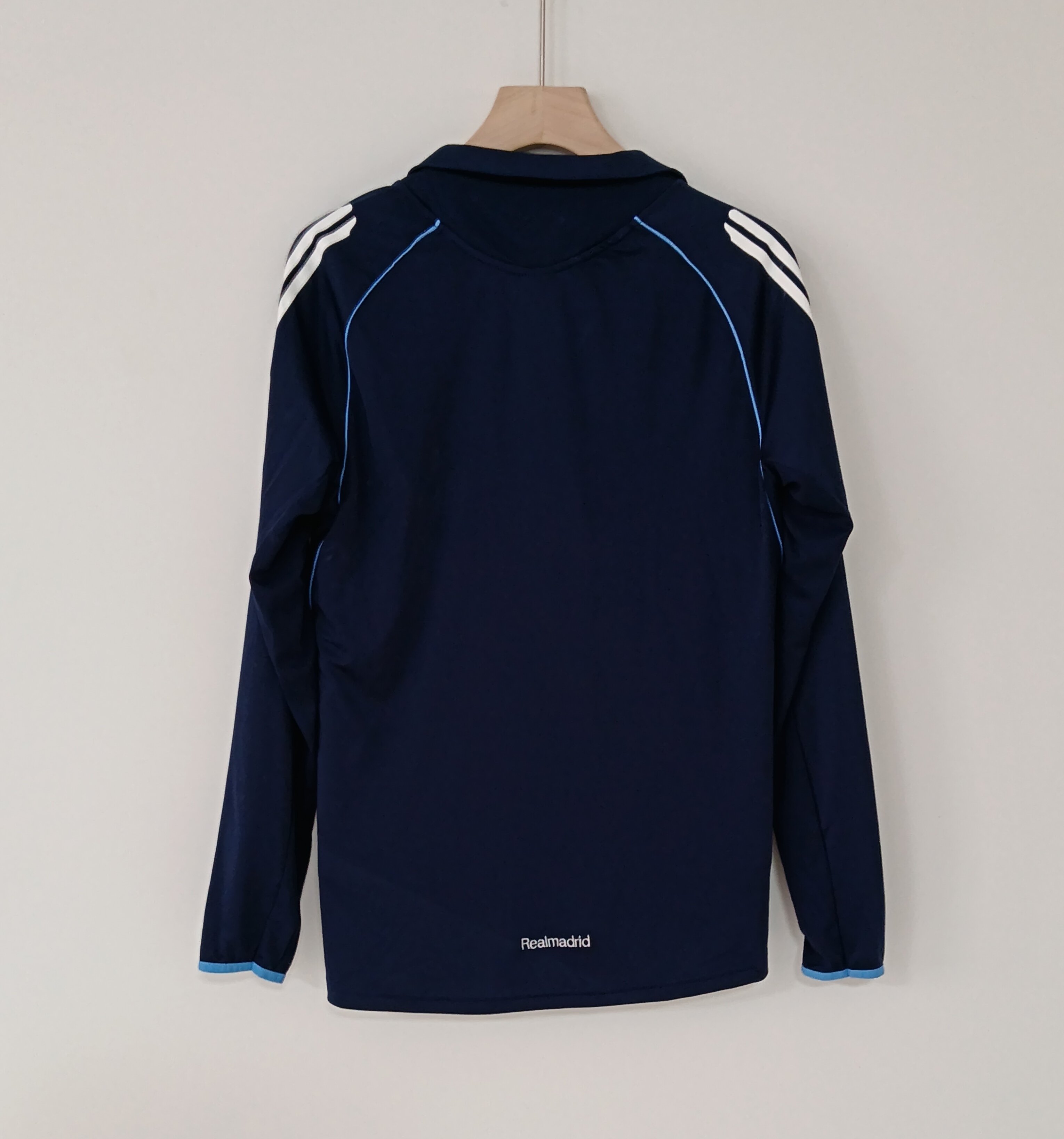  2004/2005 Retro Version Real Madrid Long Sleeve Jersey
