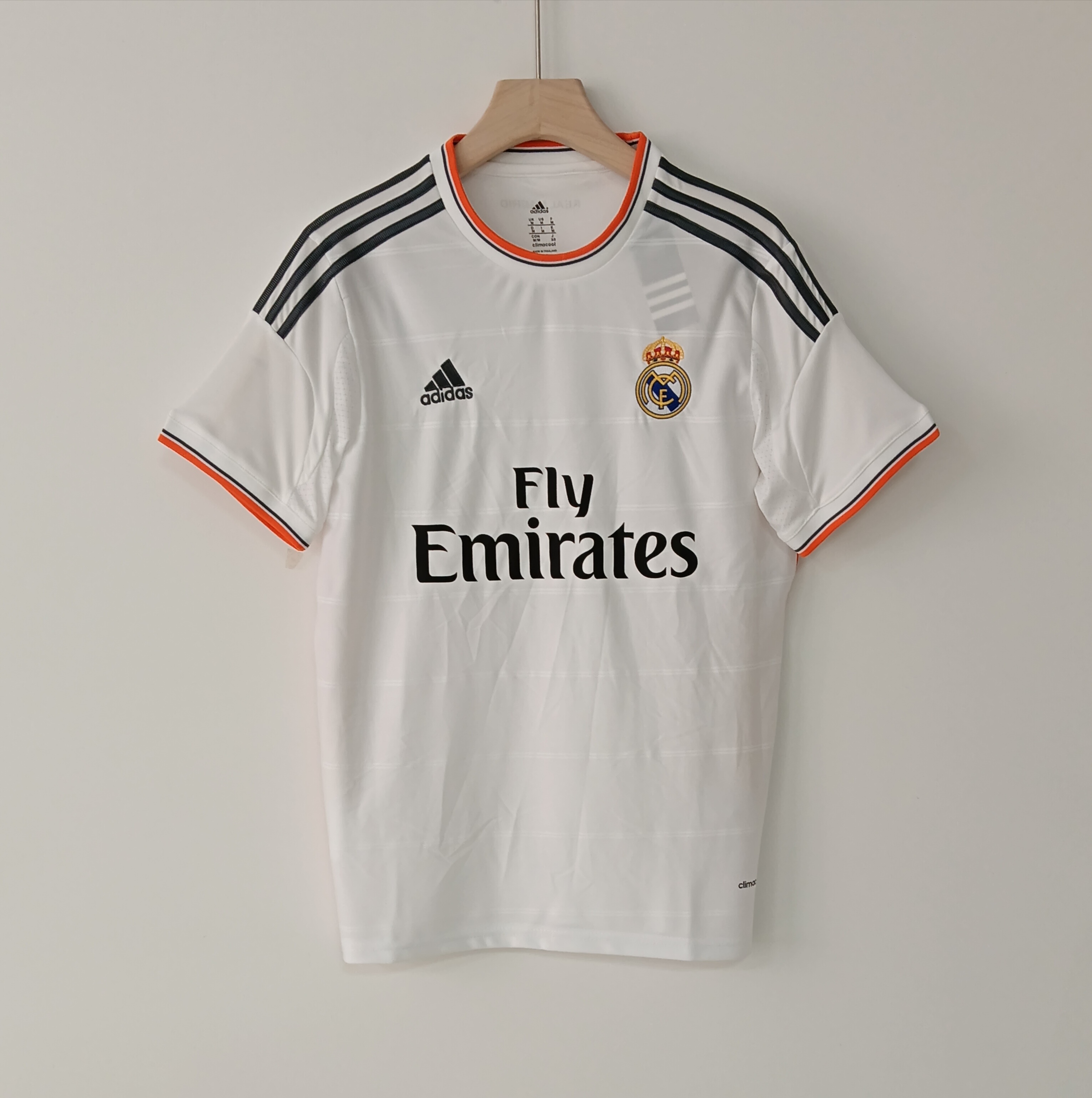 13-14 Retro Version Real Madrid Football Jersey