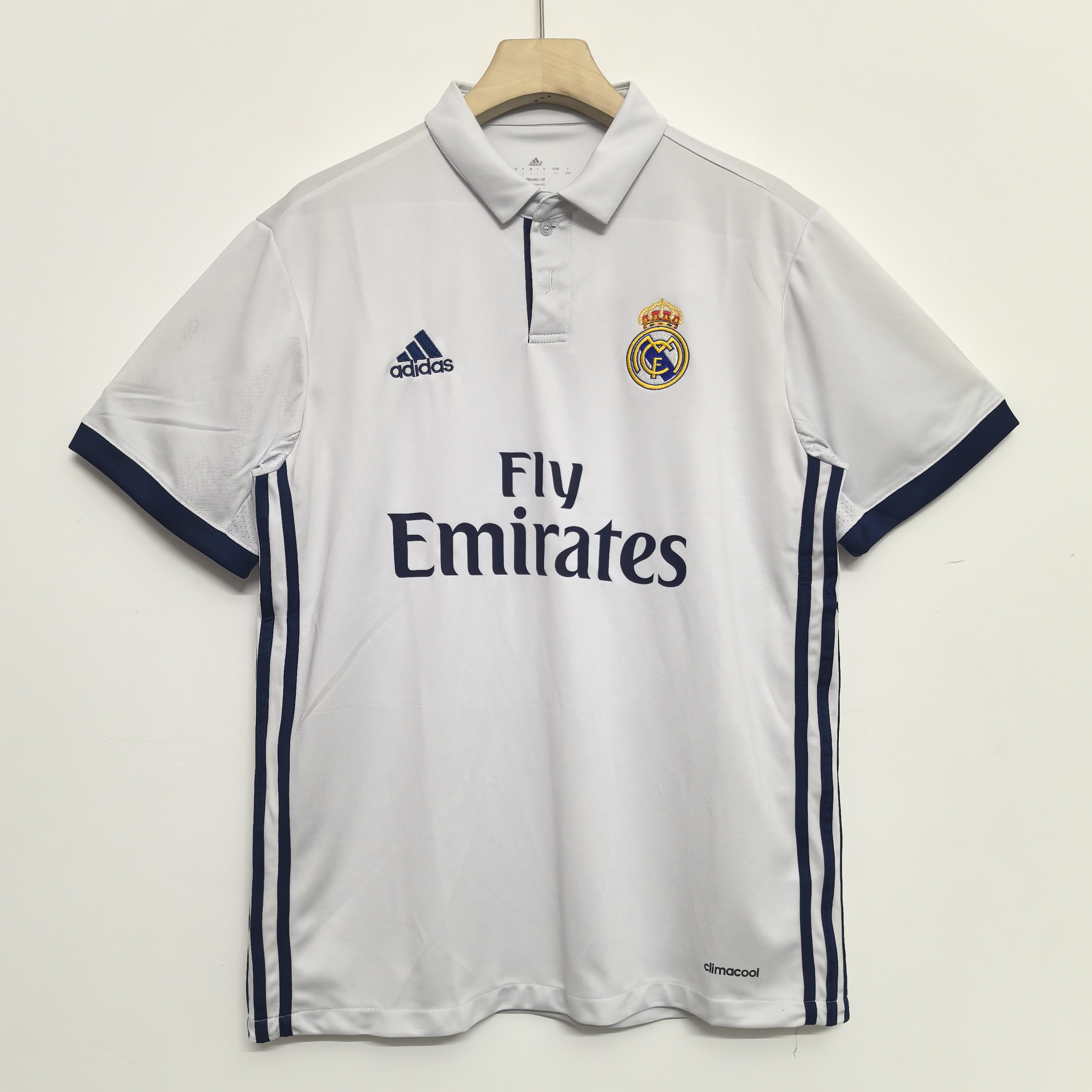 16-17 Retro Version Real Madrid Home Jersey