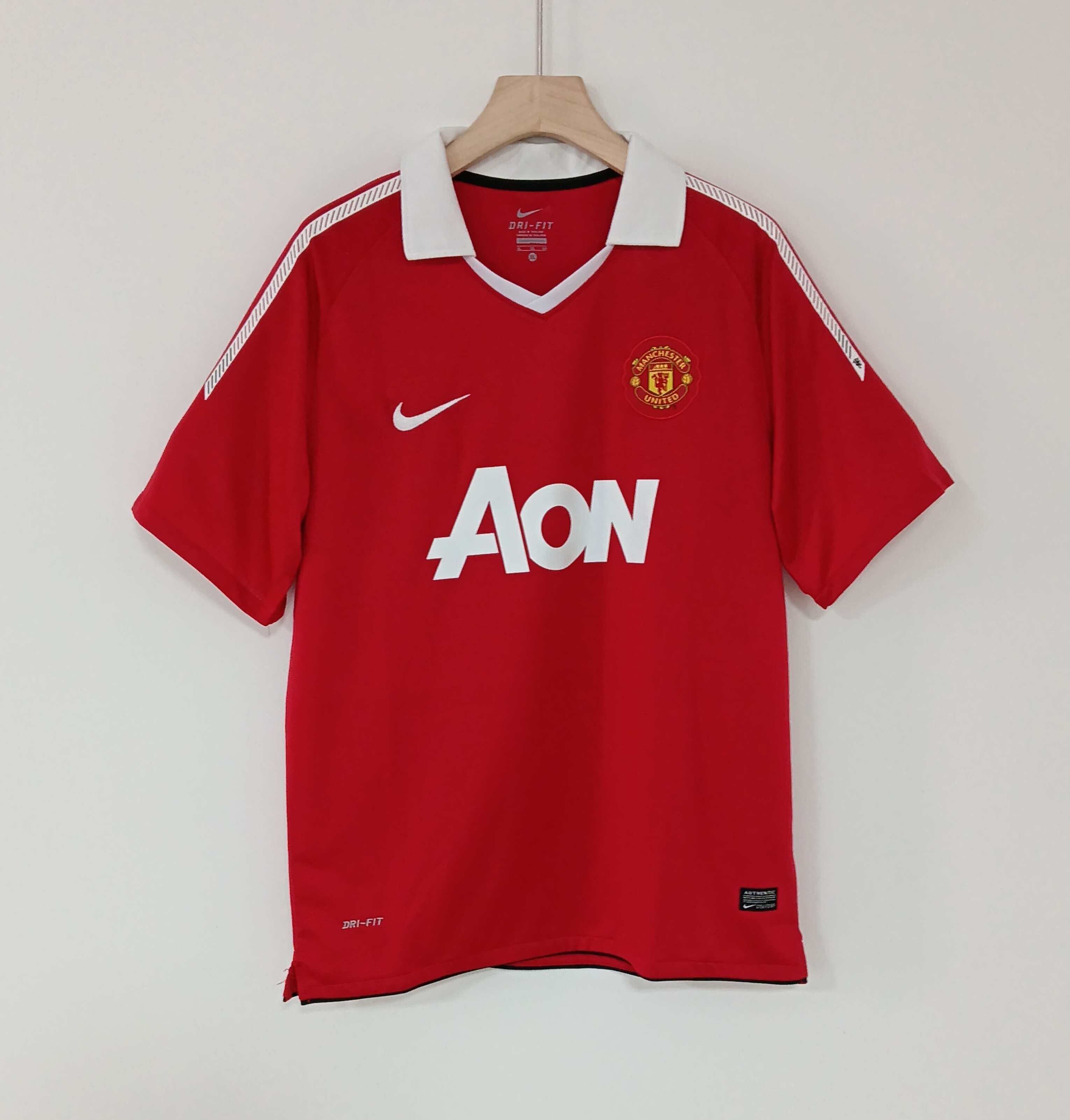 2010/11 Manchester United Retro Home Jersey