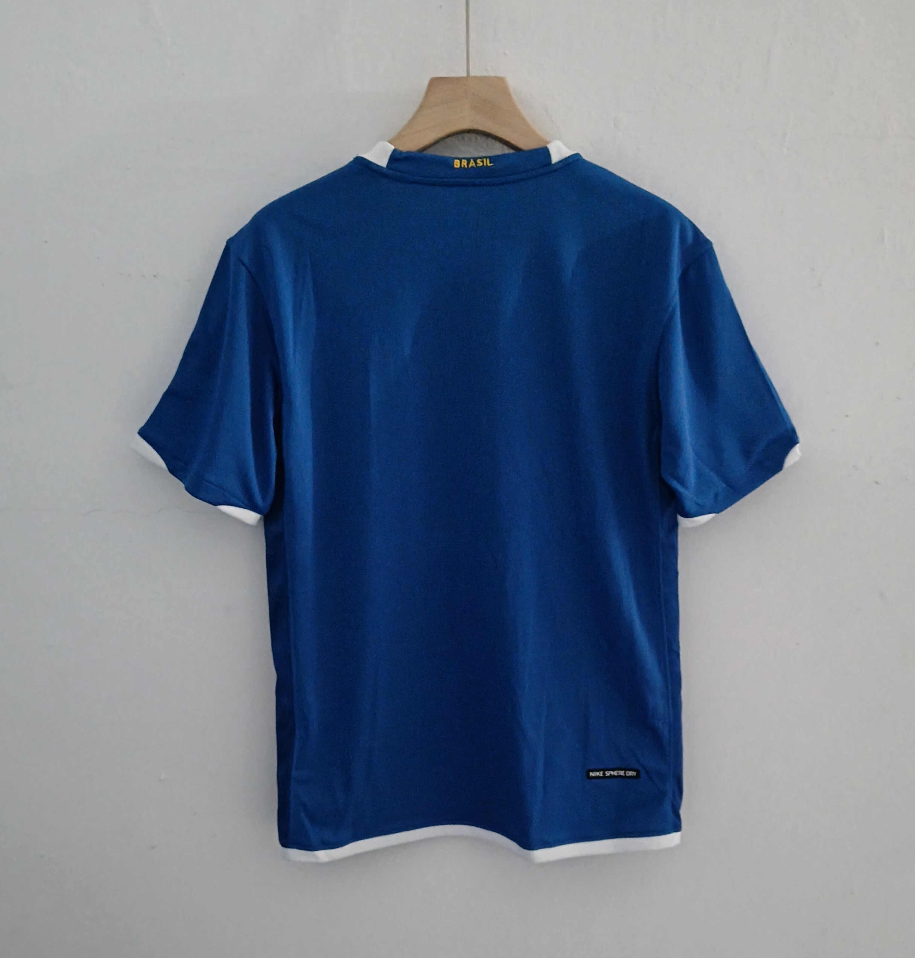 06 Retro Version Brazil National Football Team Away Jersey