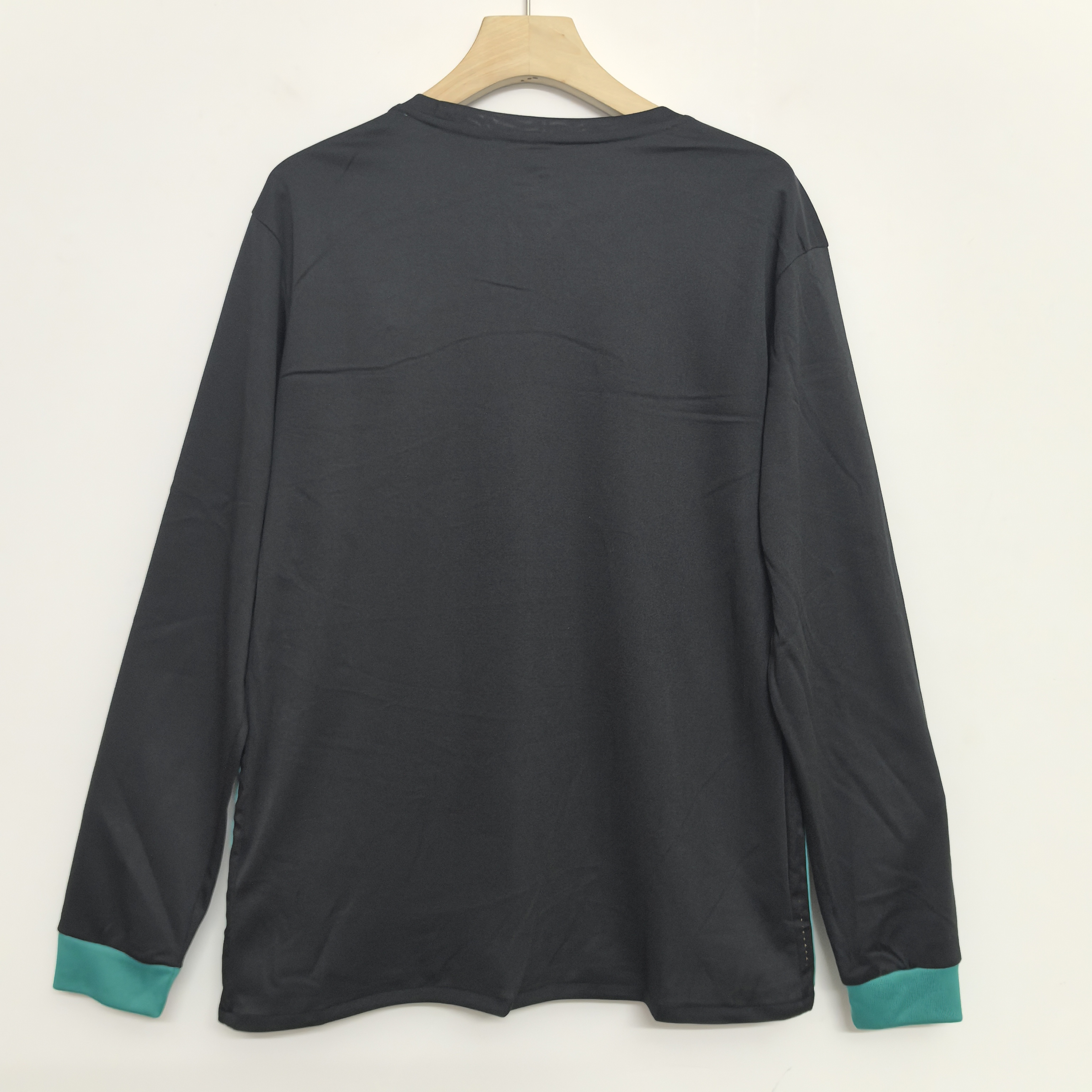 17-18 Real Madrid Long Sleeve Jersey