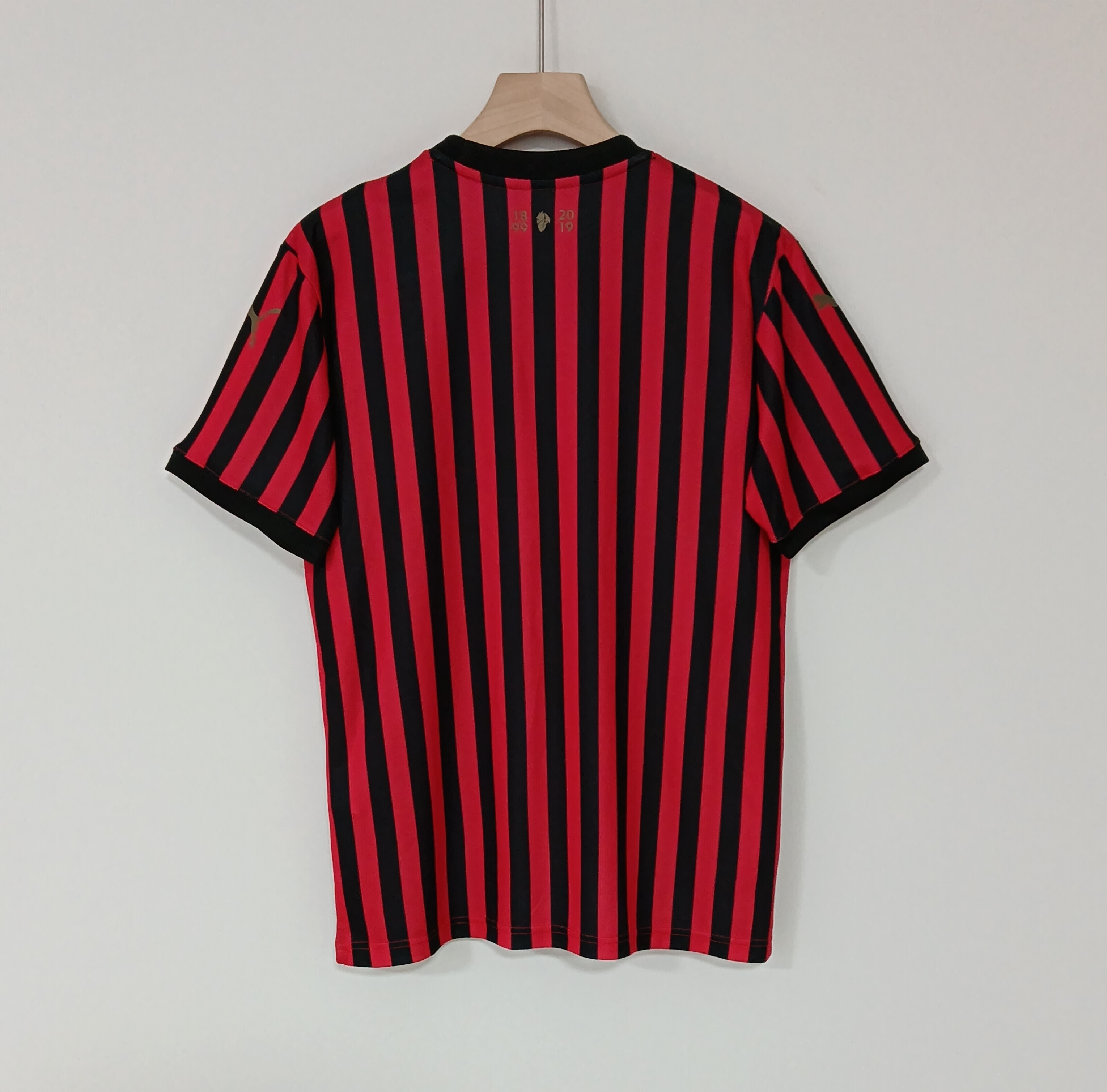 Retro Version AC Milan 125th anniversary Jersey