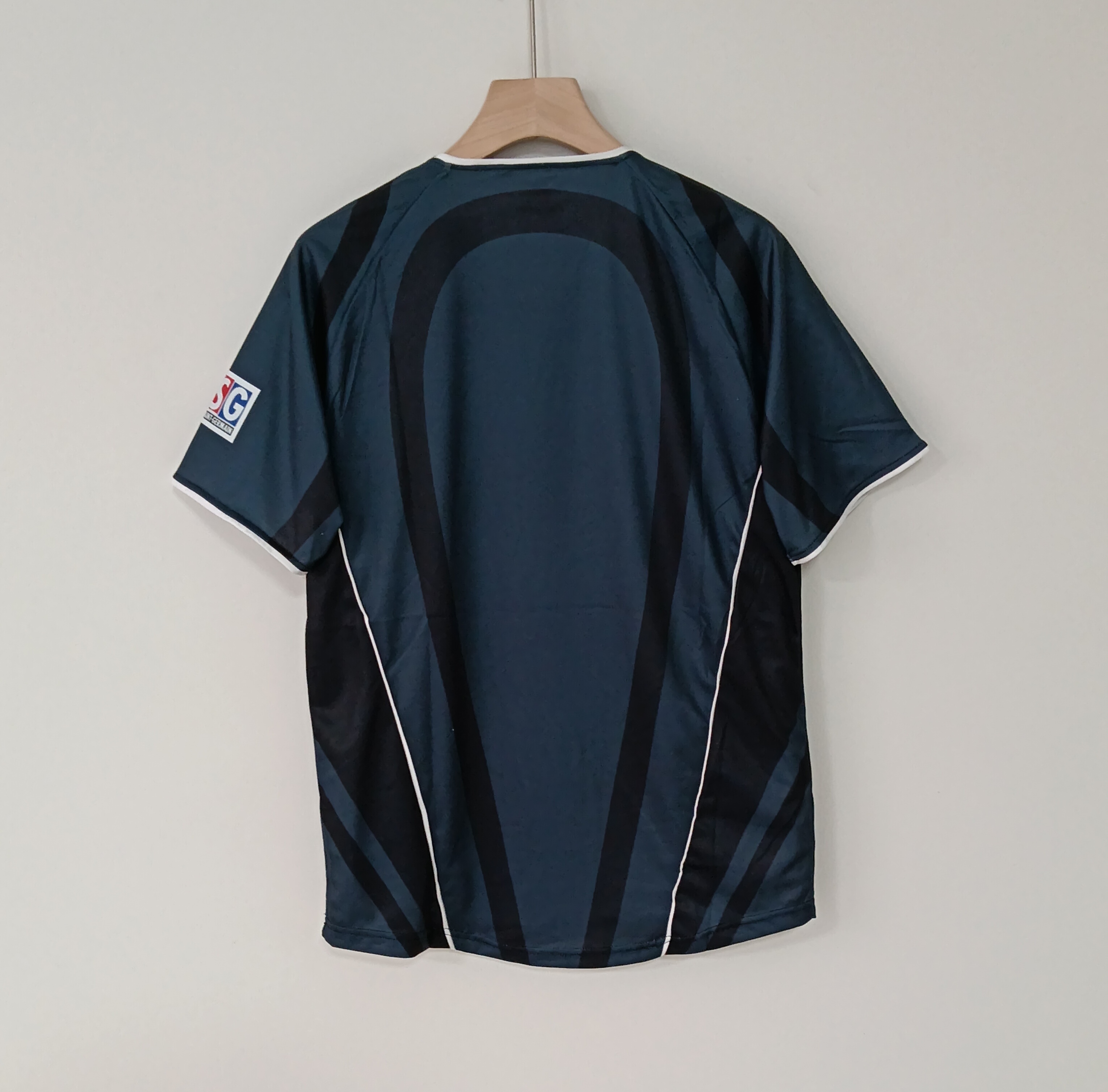 2001/02 Retro Version Paris Saint-Germain  Home Jersey