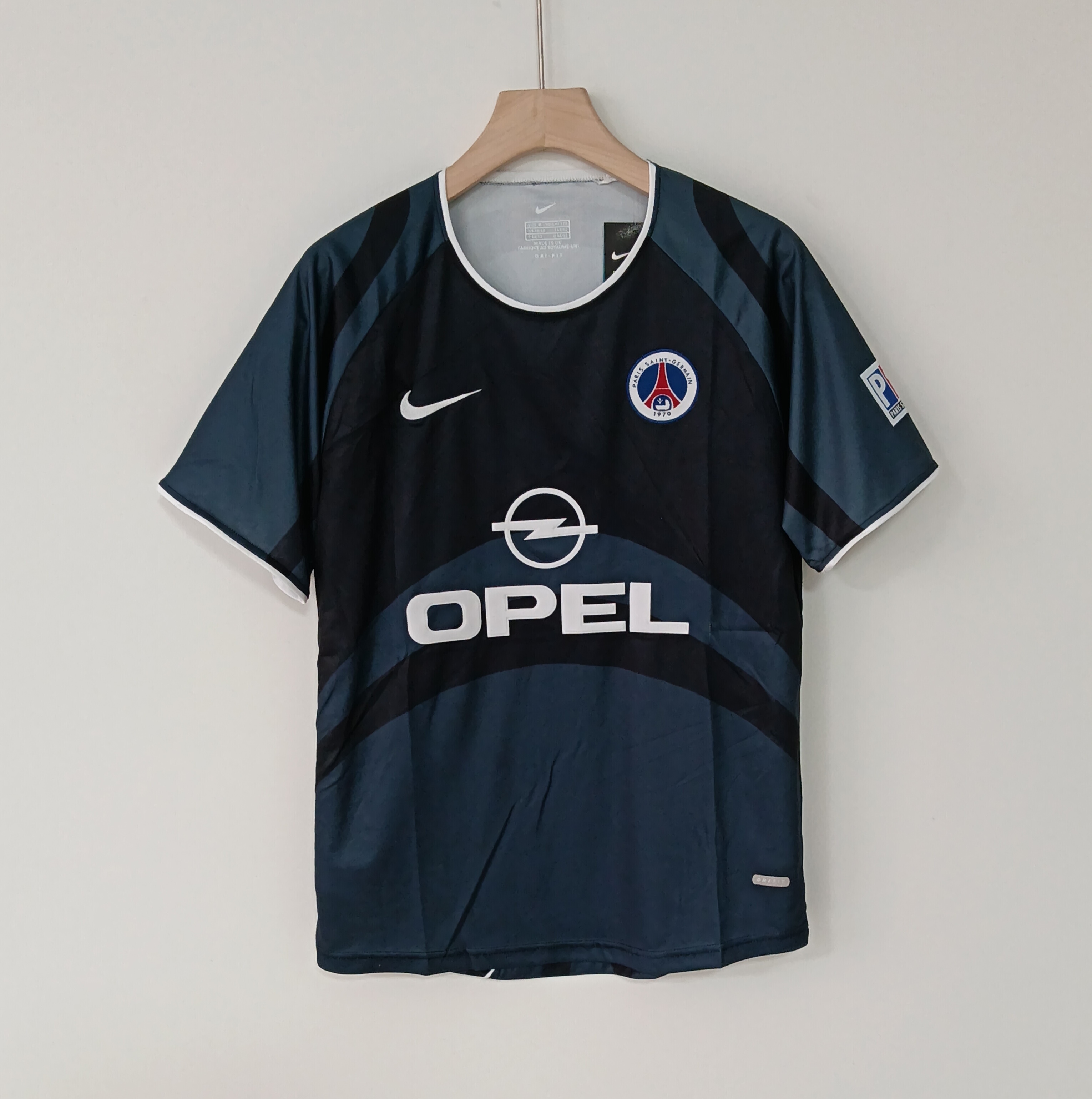 2001/02 Retro Version Paris Saint-Germain  Home Jersey