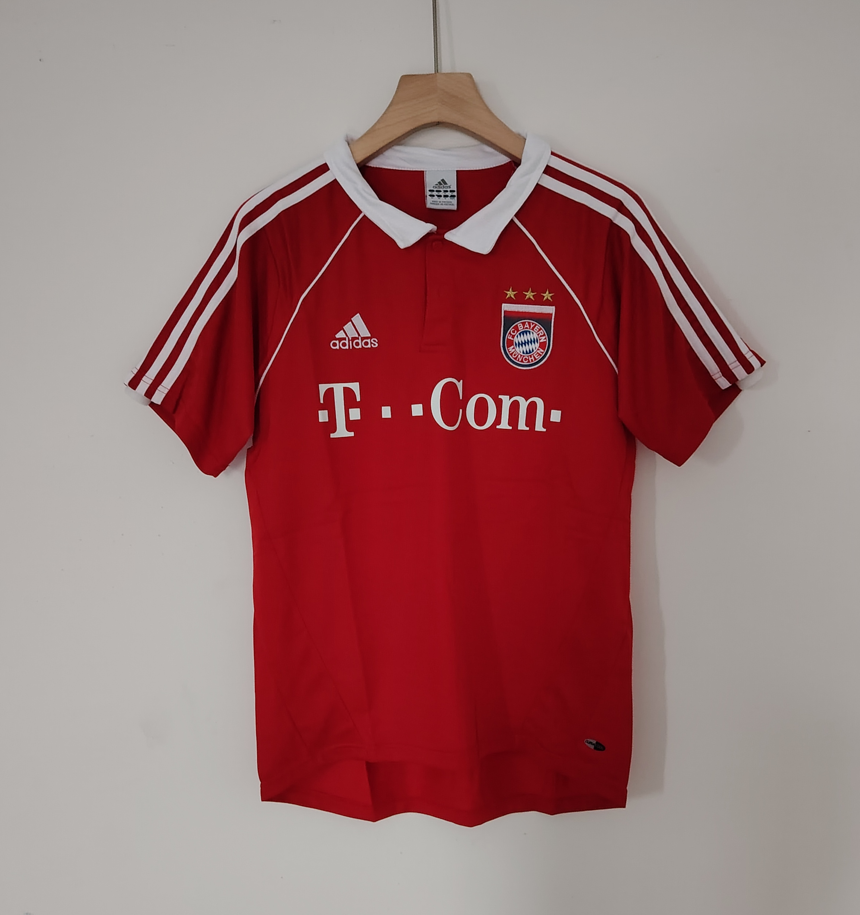 05-06 Retro Version Bayern Munich Home Jersey