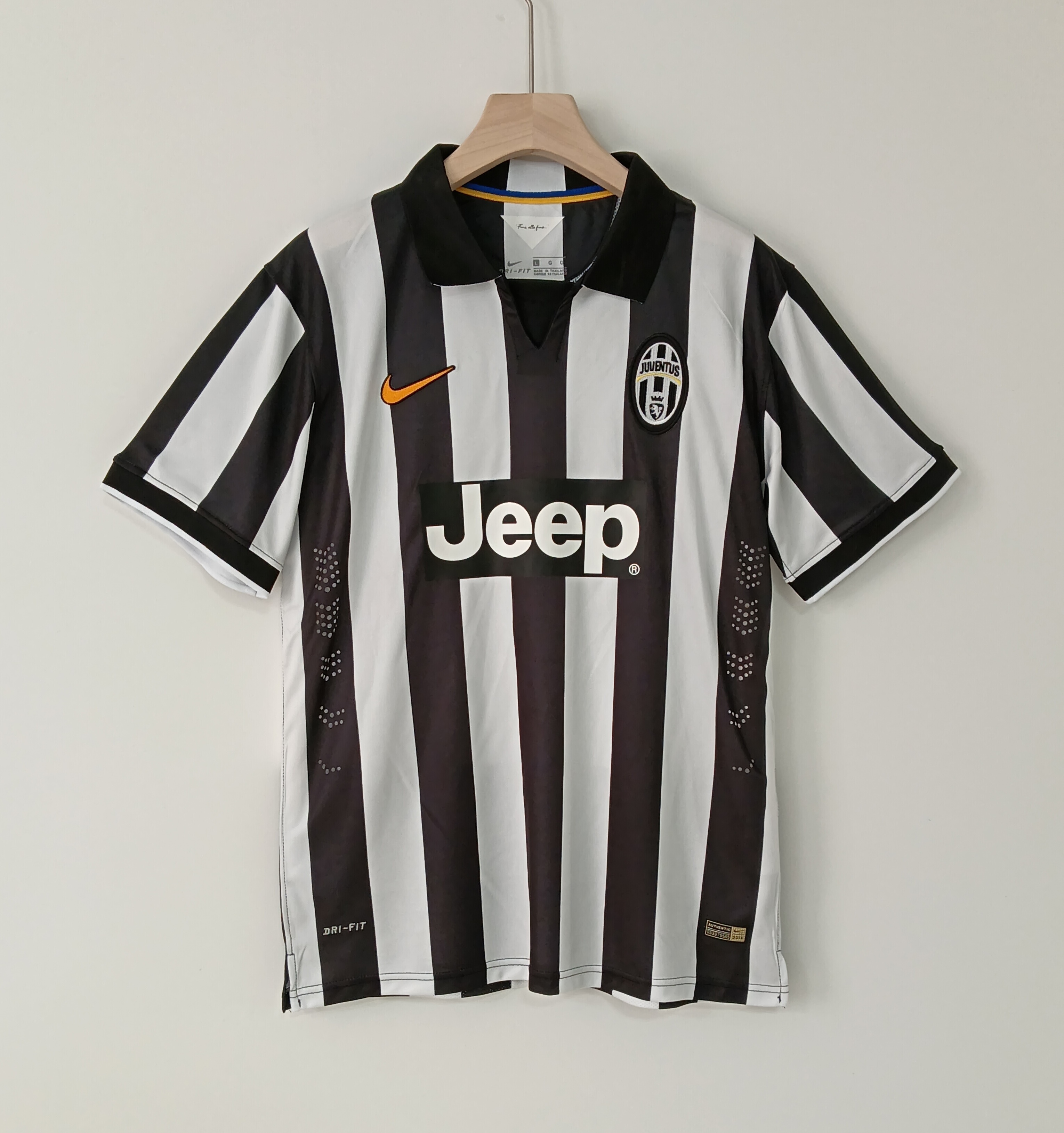 14-15 Retro Version Juventus Football Club Home Jersey