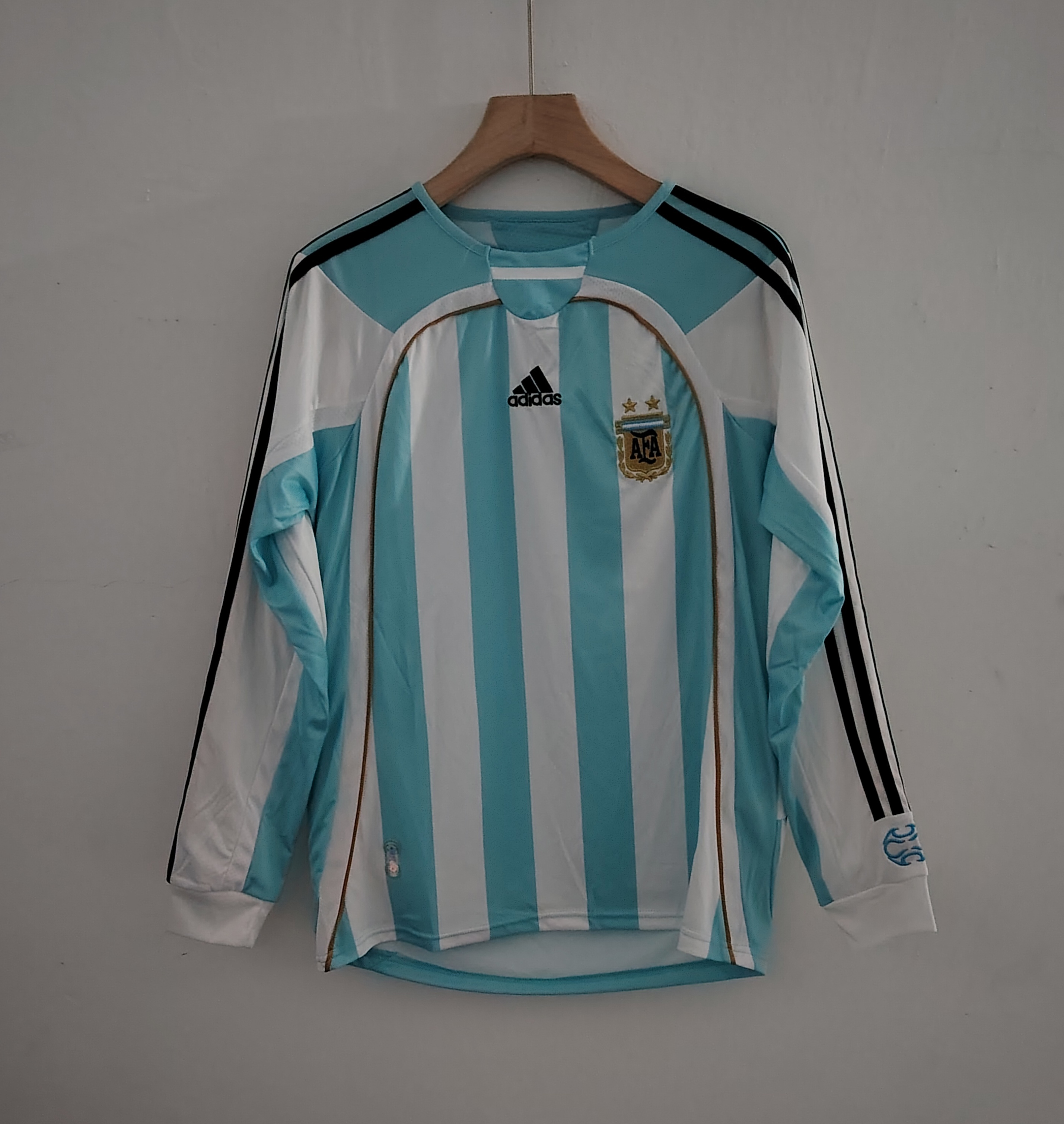 06 Retro Version Argentina National Football Team Jersey long sleeves