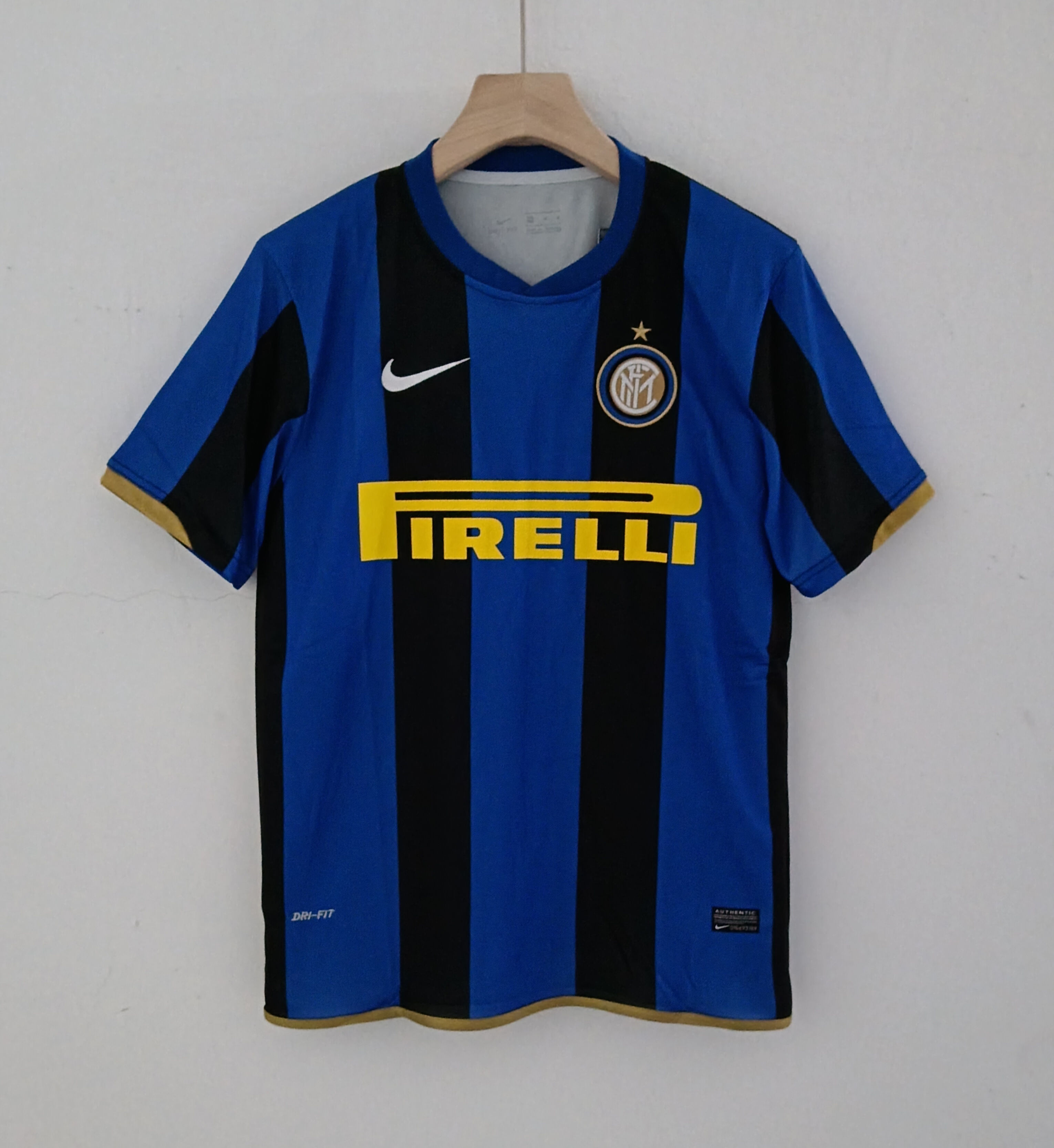 08-09 Retro Version Inter Milan Home Jersey