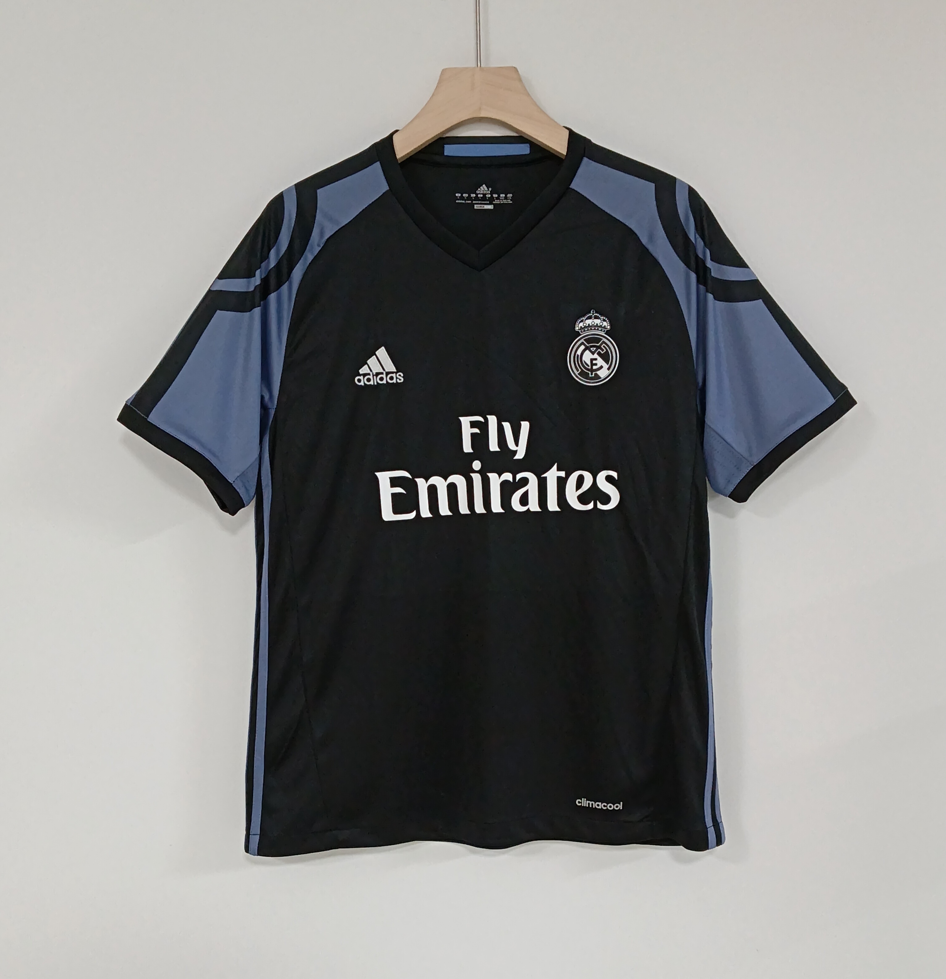 2016/17 Retro Version Real Madrid Away Jersey