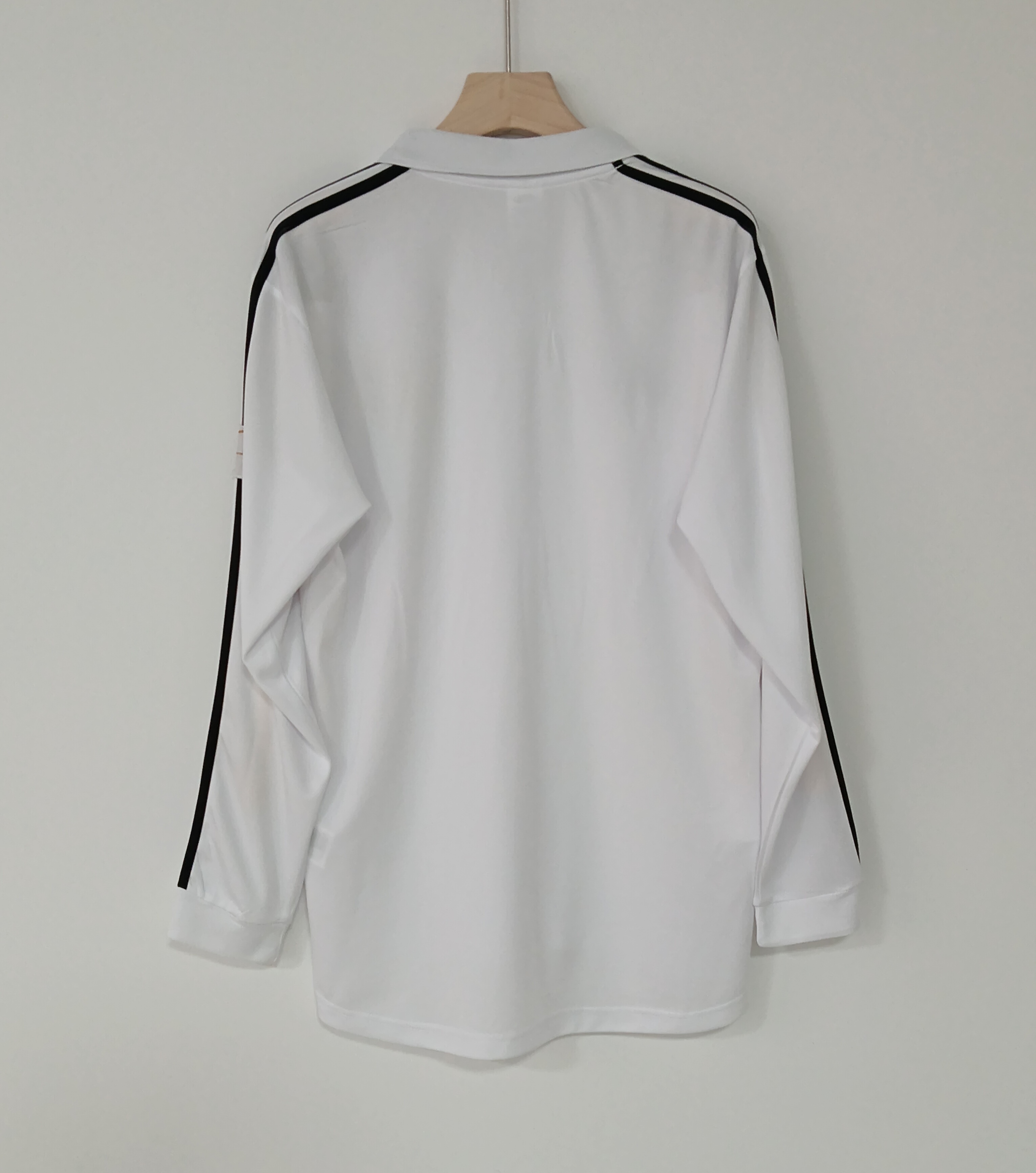 02-03 Retro Version Real Madrid Long Sleeve Jersey