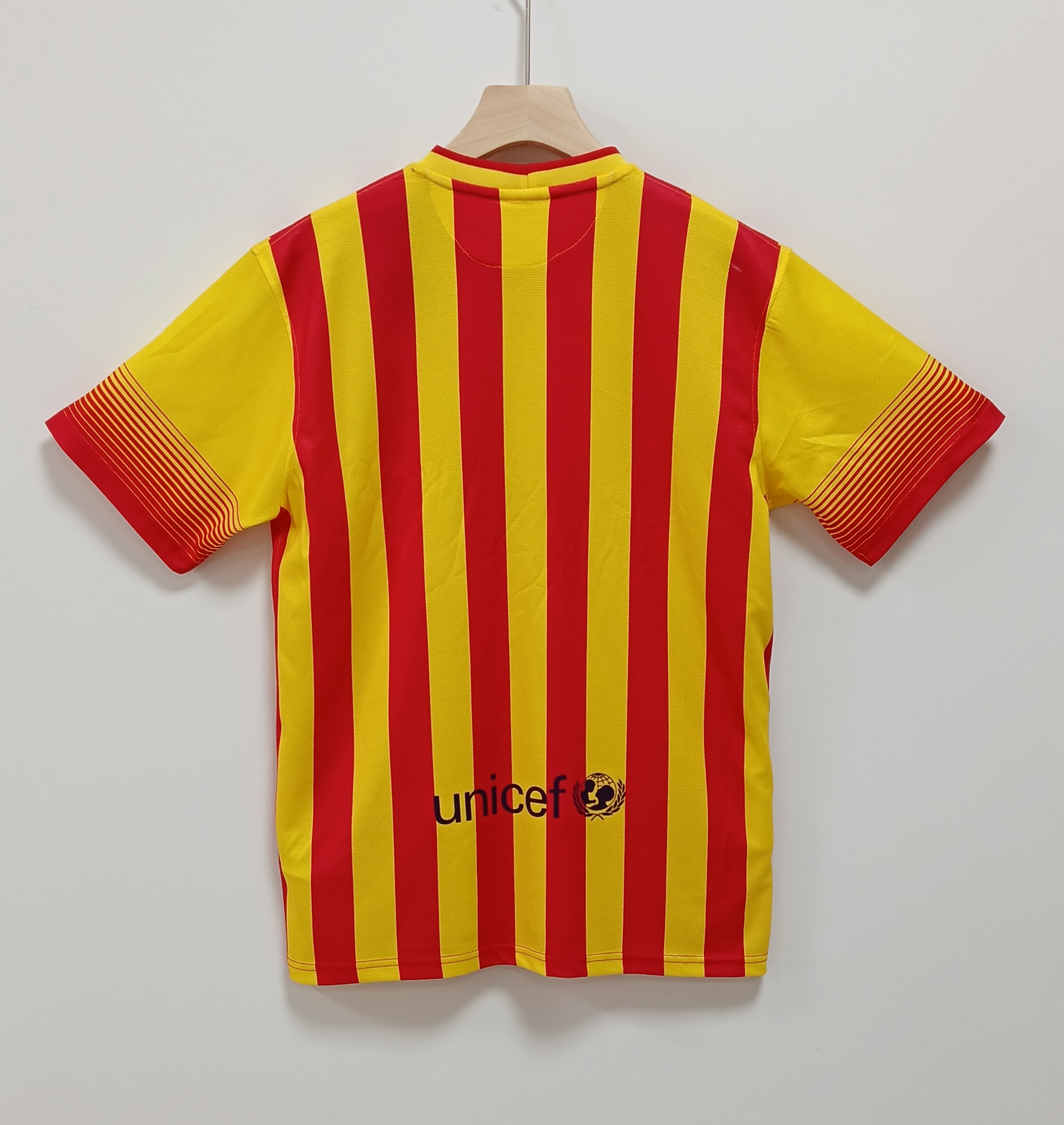 13-14 Retro Version FC Barcelona Away Jersey