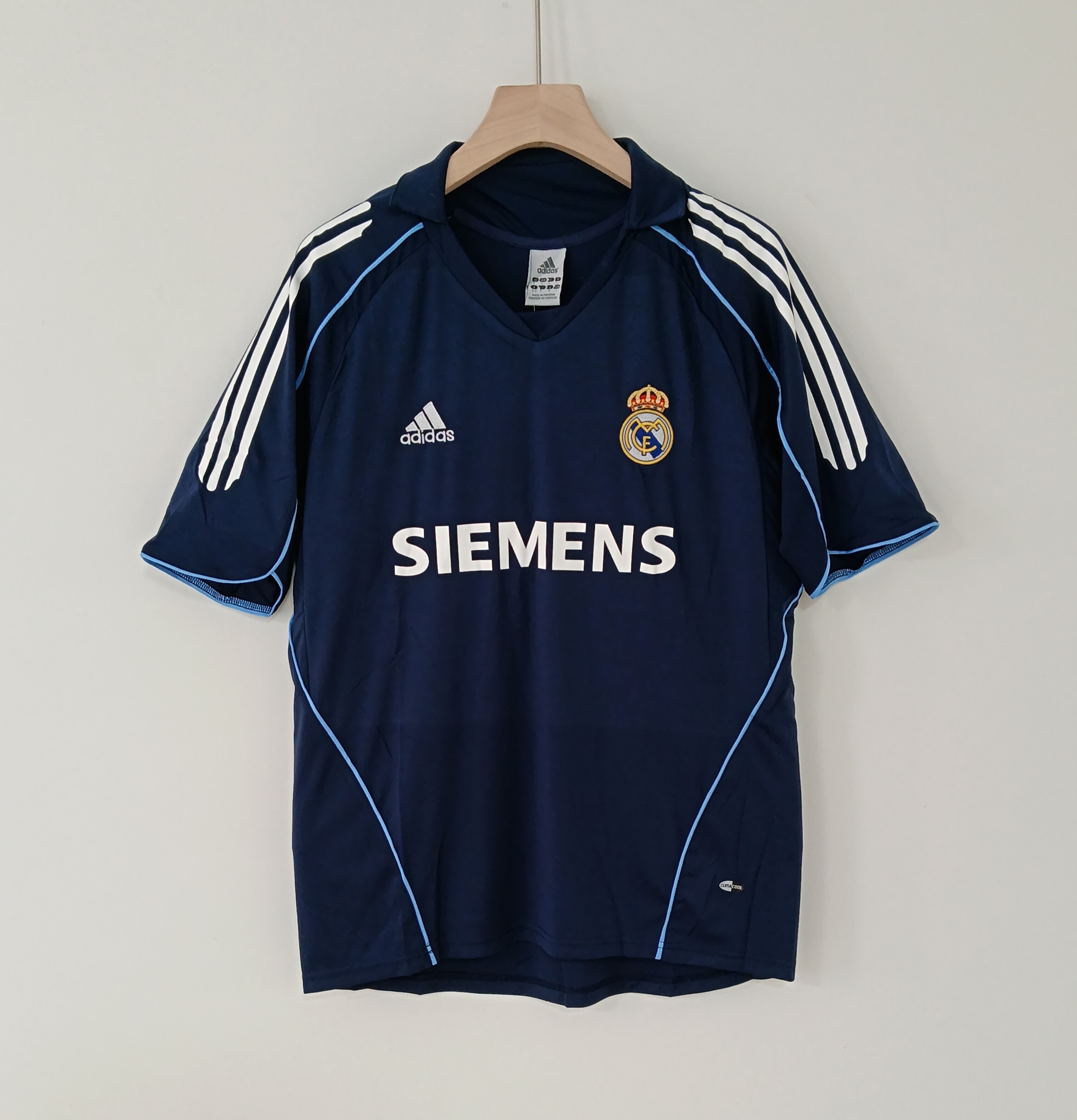 2004/05 Retro Version Real Madrid  Away Jersey