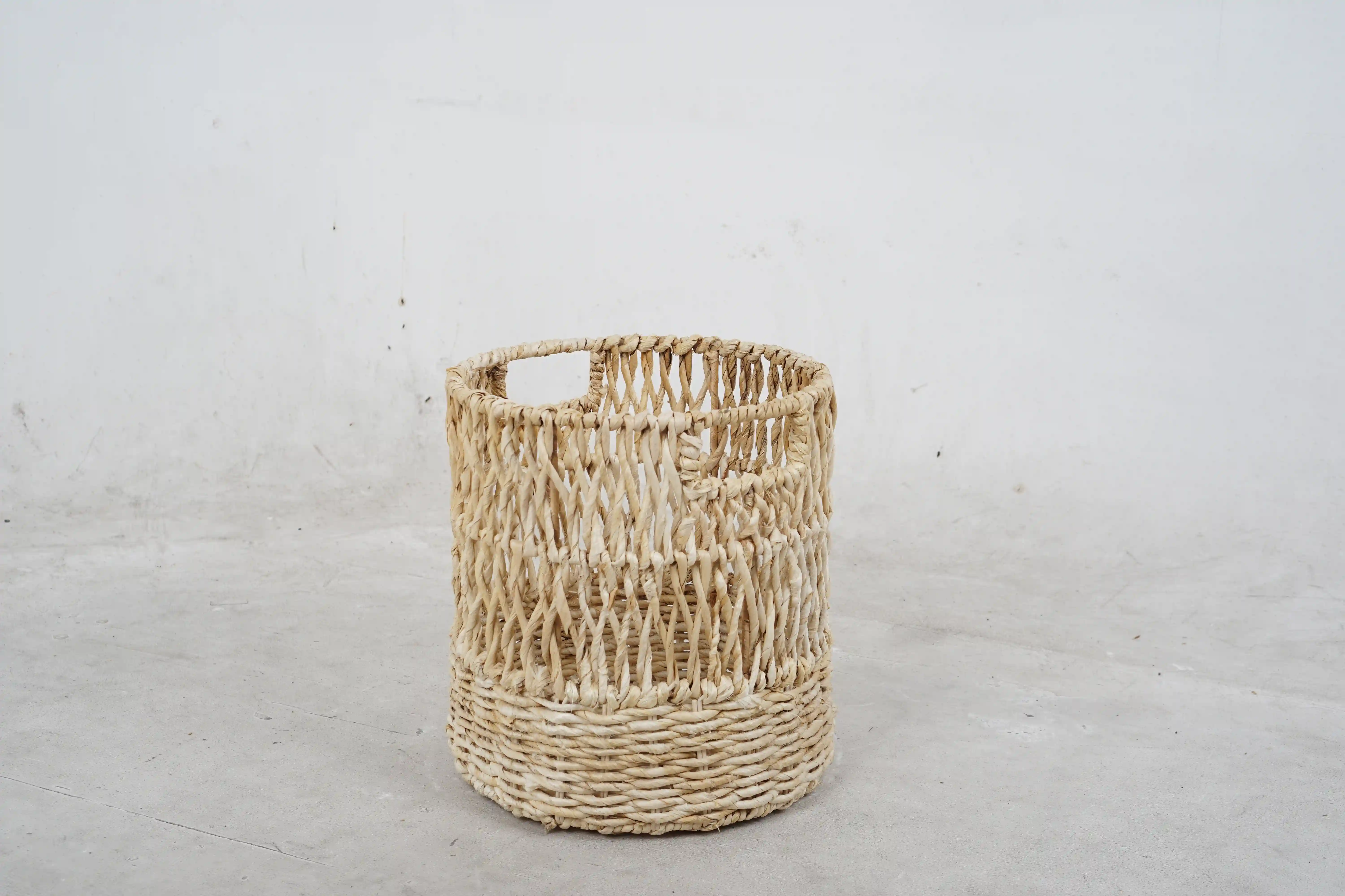 ZENDIA BANANA BARK BASKET L