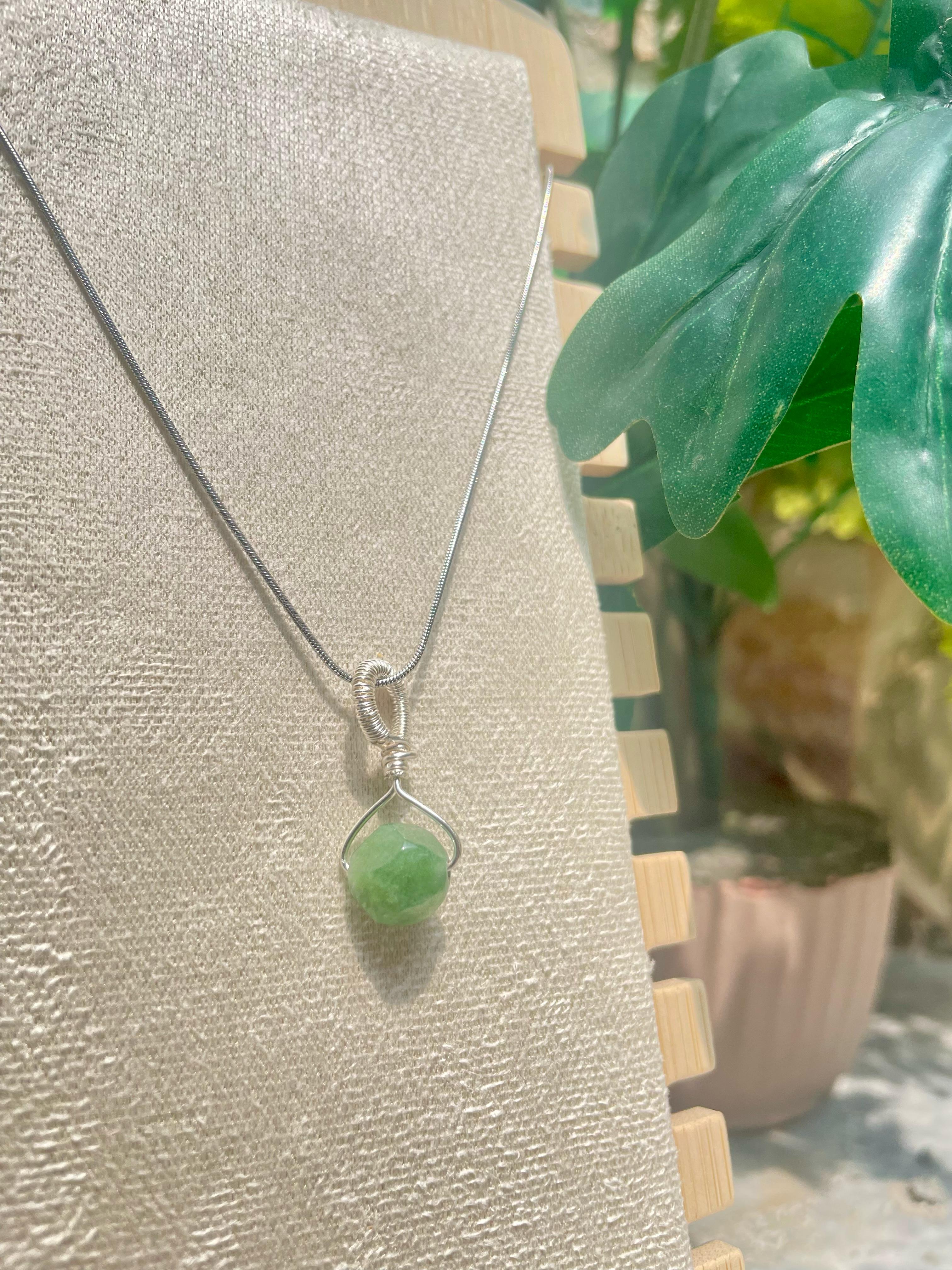 Aventurine Vara Pendant