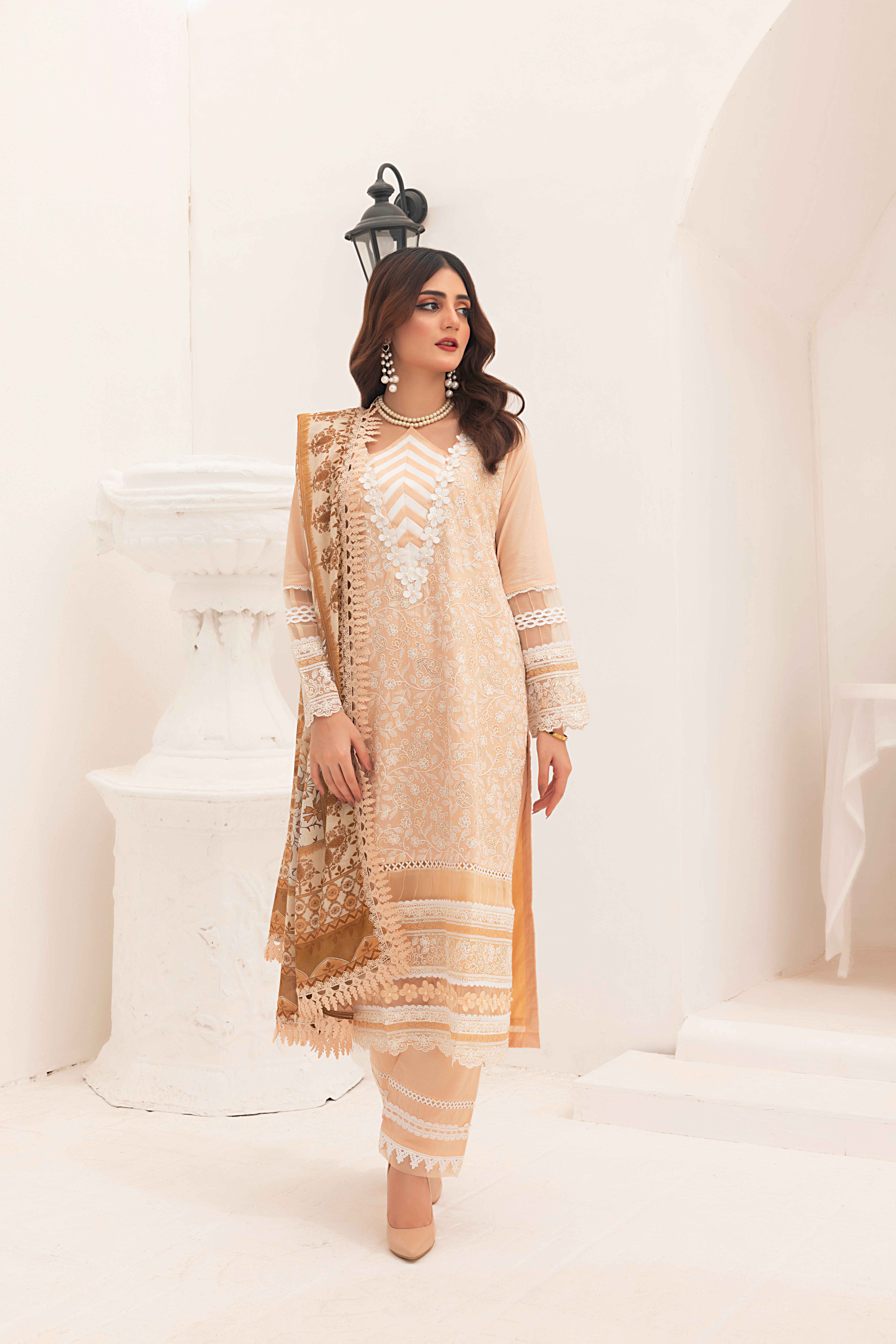 Zaire Lucknowi Chikenkari 