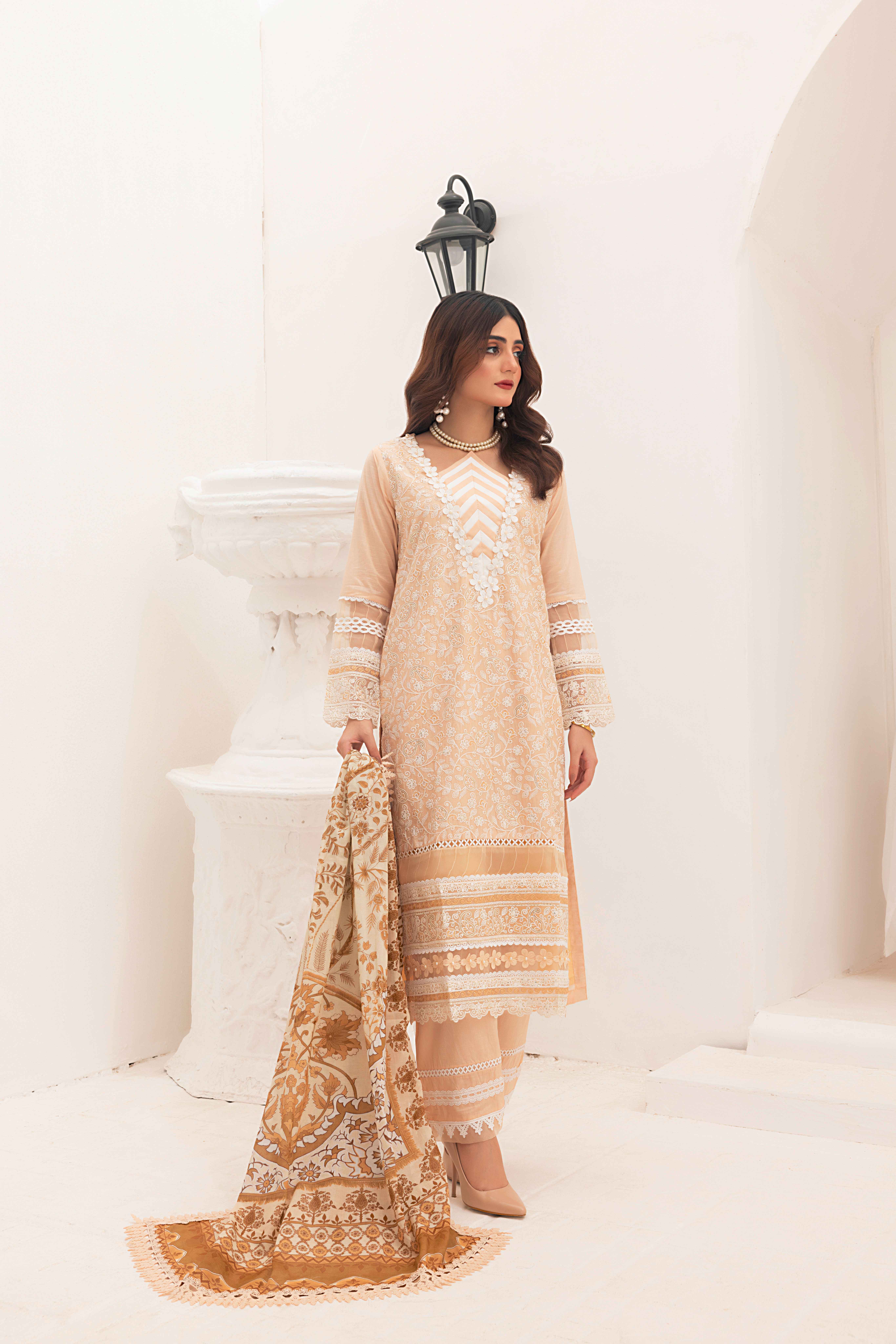 Zaire Lucknowi Chikenkari