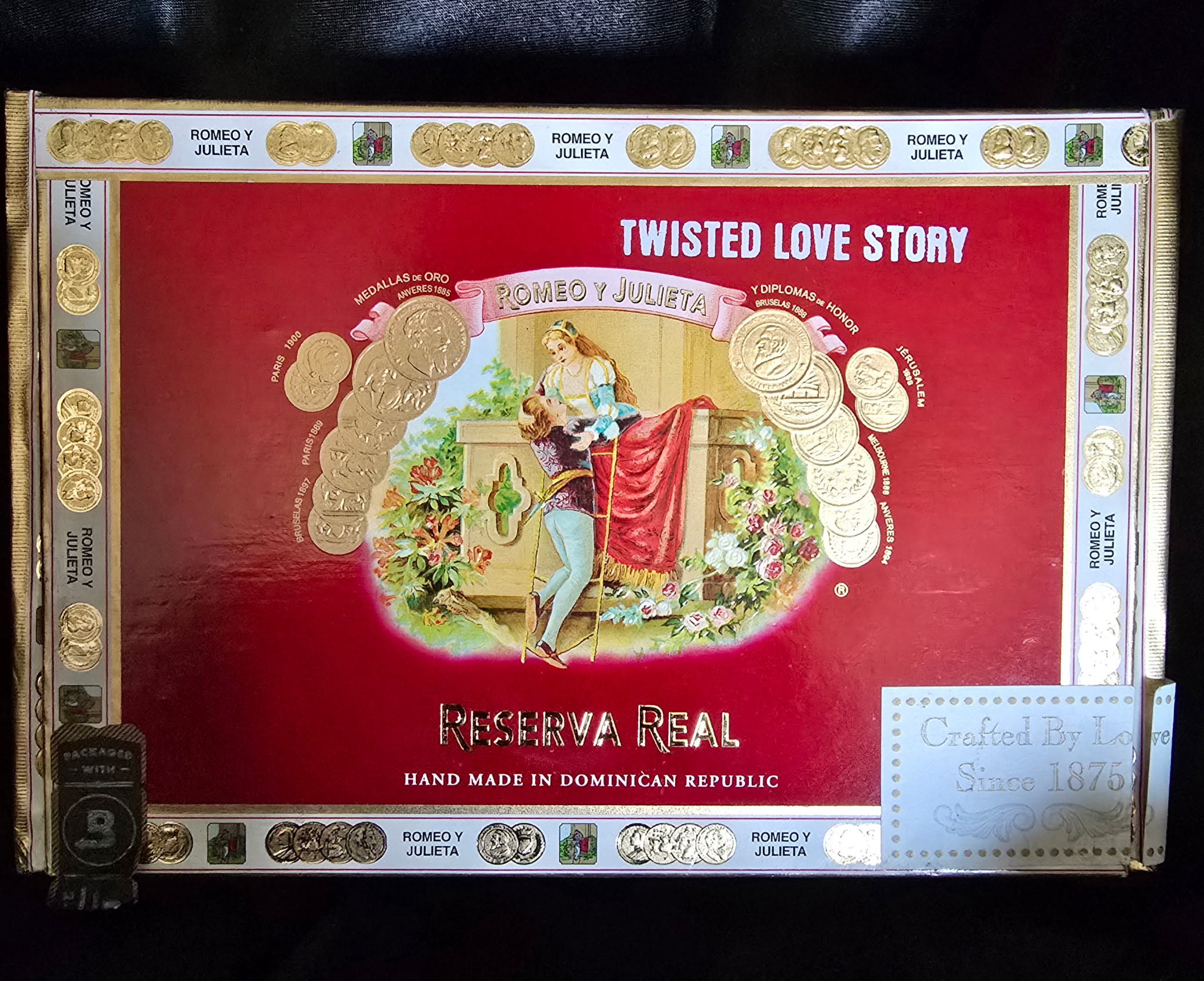 Romeo Y Julieta Twisted Love Story Smoke box