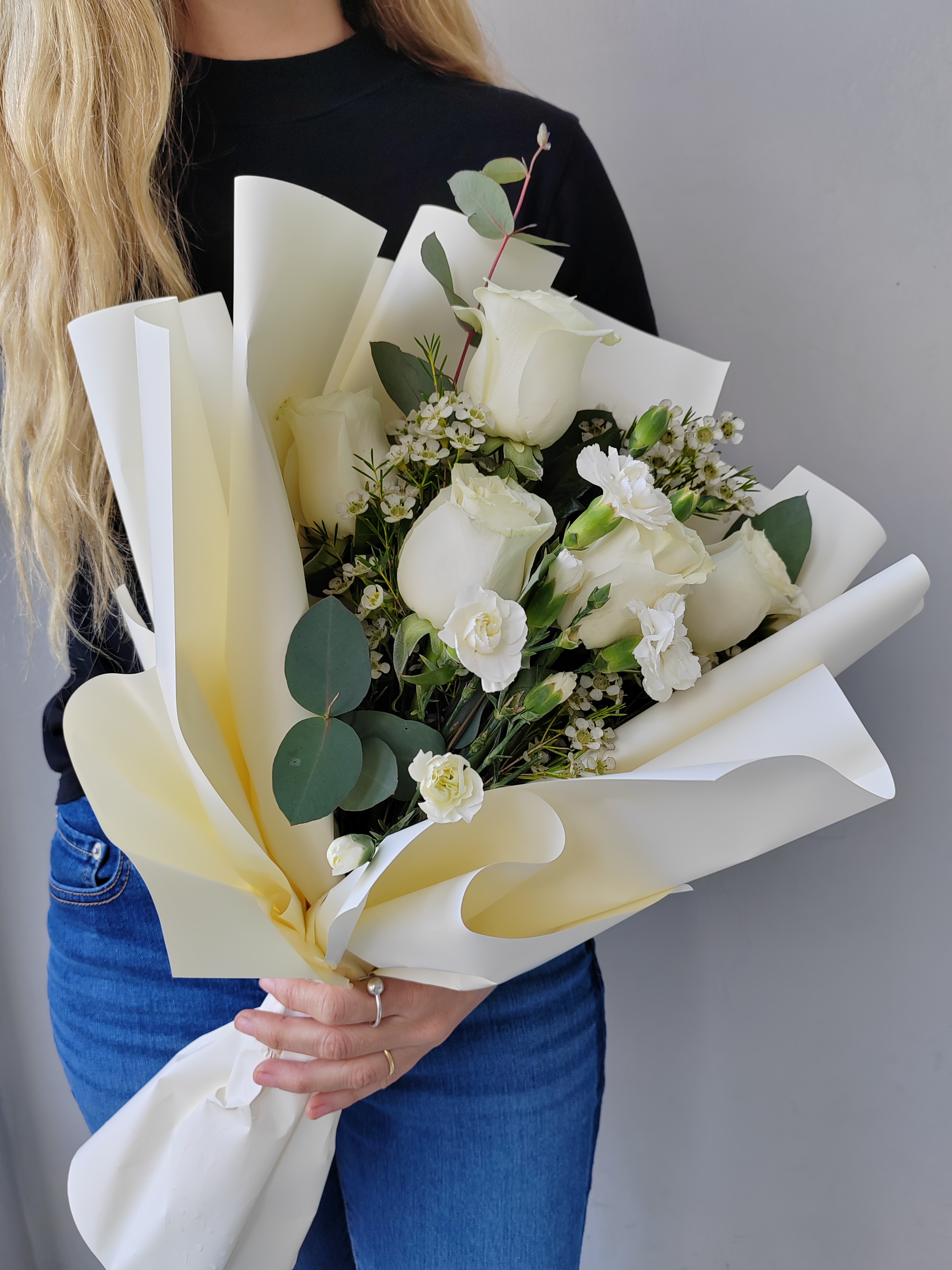 Ramo de rosas blancas