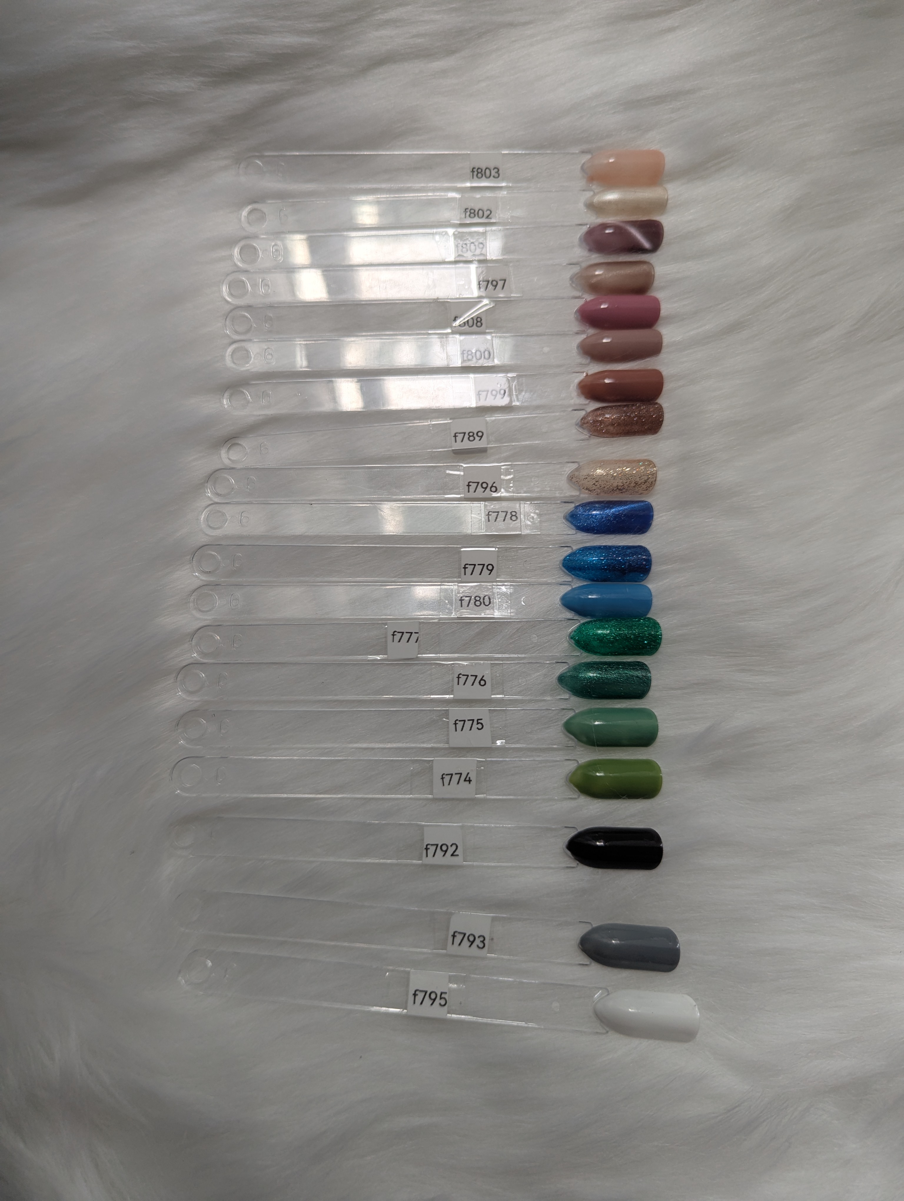 Solid color press on set
