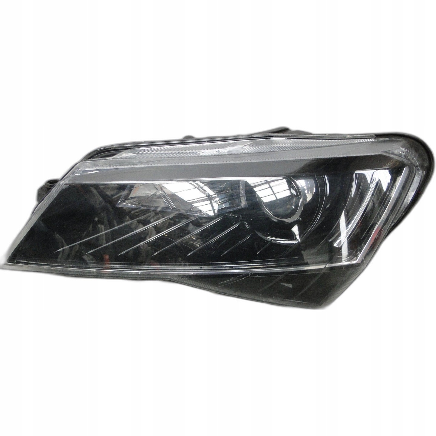 Skoda Superb III 3V1941015A front headlight xenon left headlight headlamp
