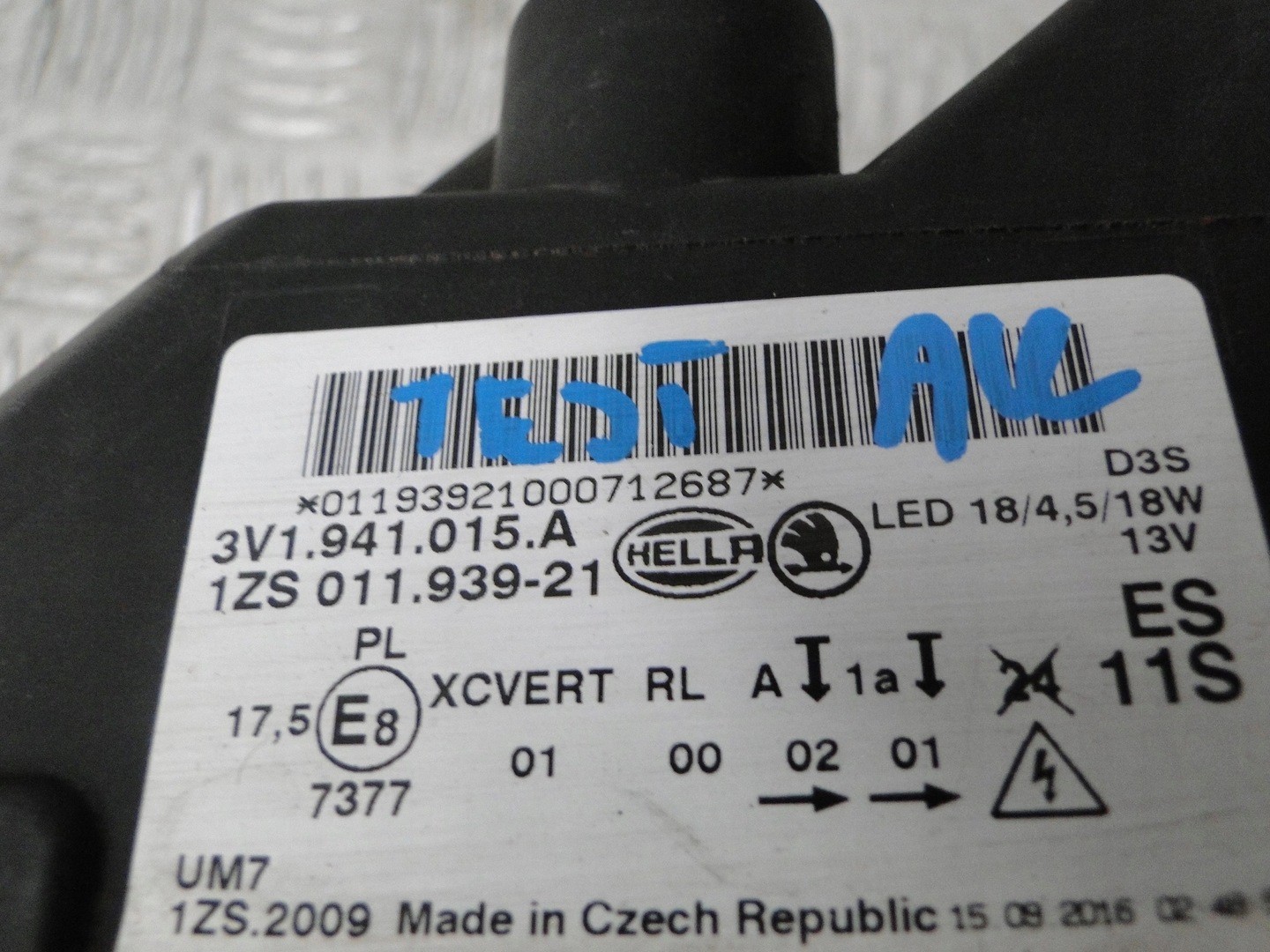 Skoda Superb III 3V1941015A front headlight xenon left headlight headlamp