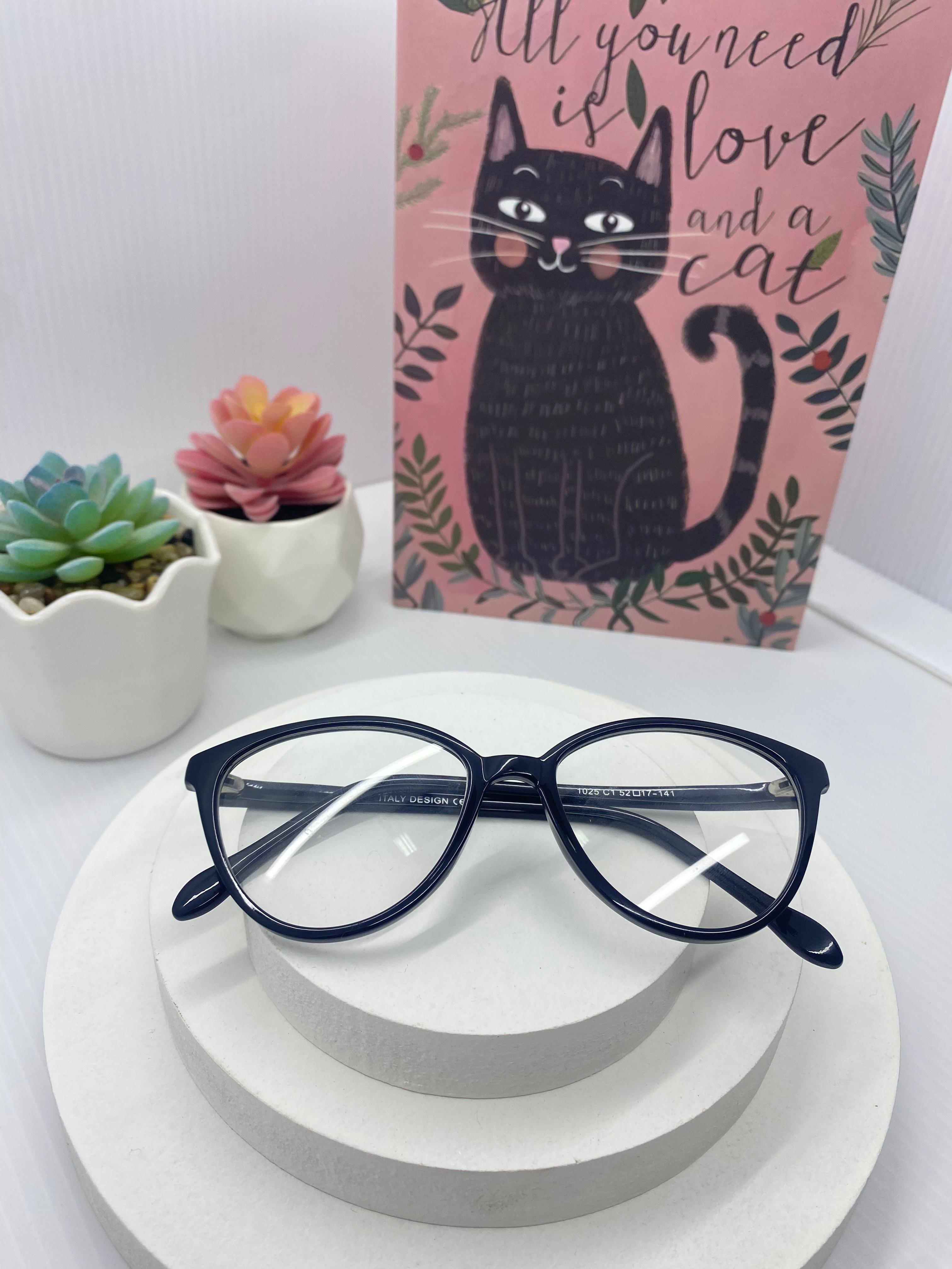 Stylish Black Eyeglasses