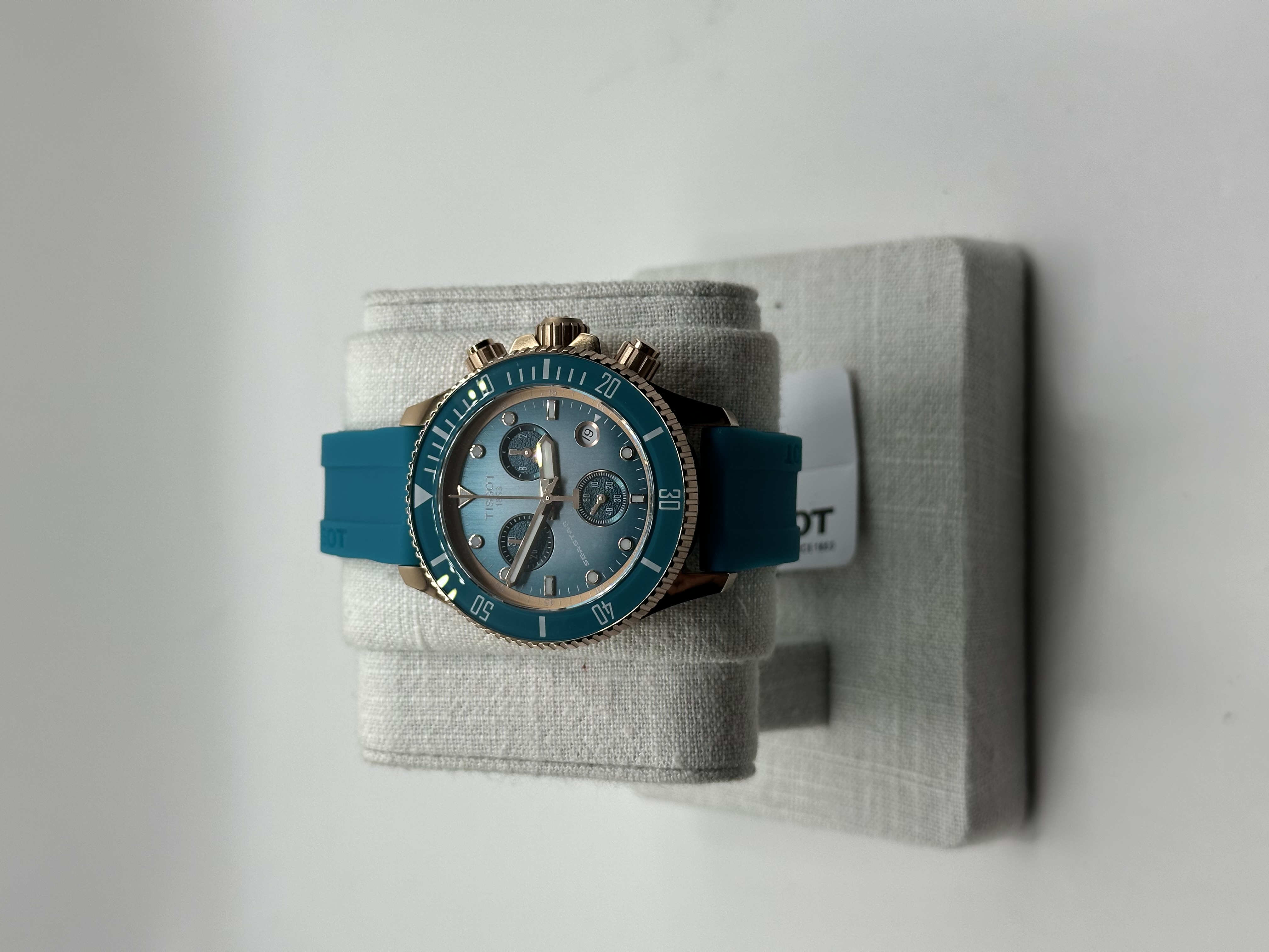 Brand new Tissot Seastar 1000 Chronograph 38mm