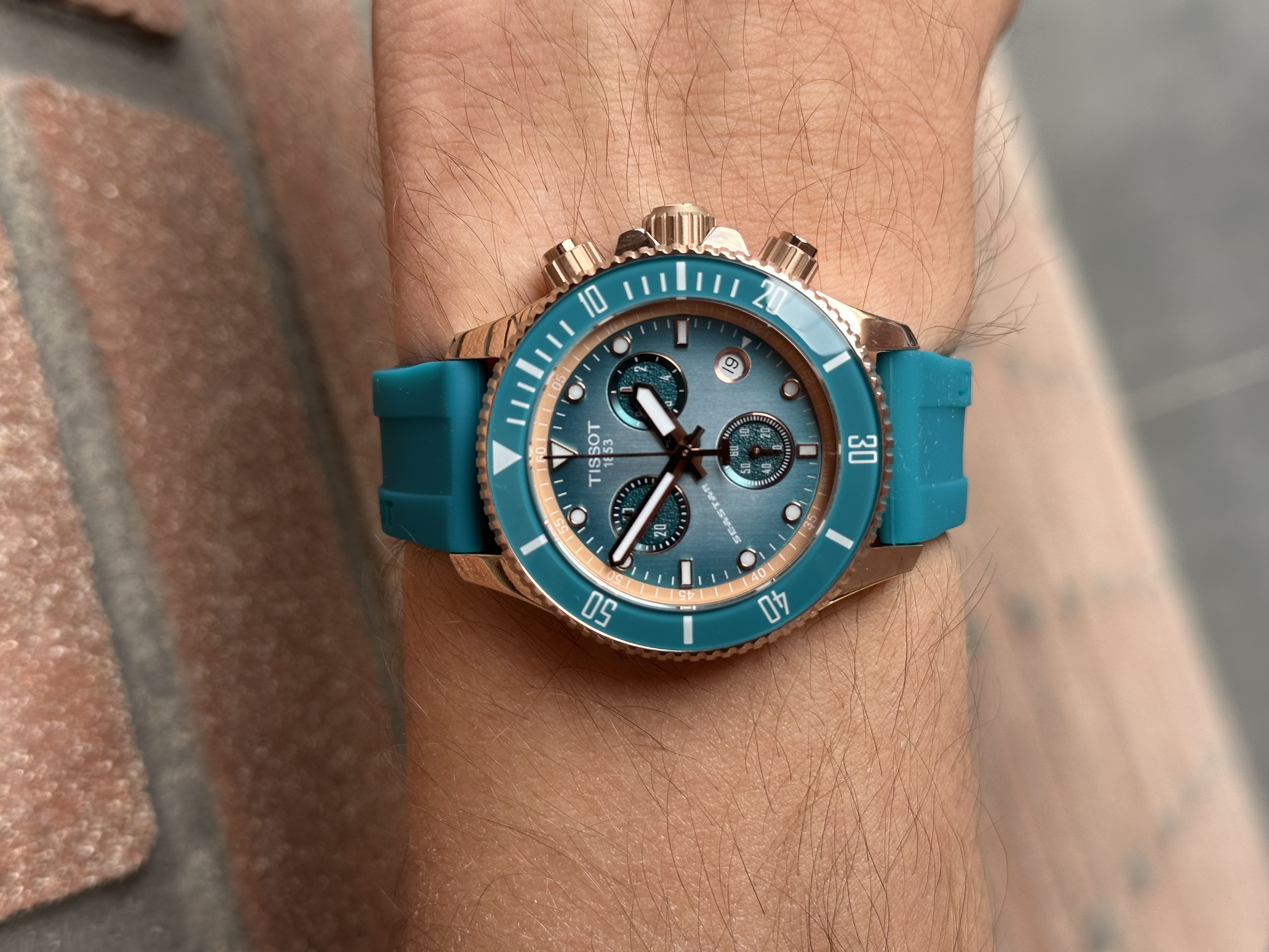 Brand new Tissot Seastar 1000 Chronograph 38mm