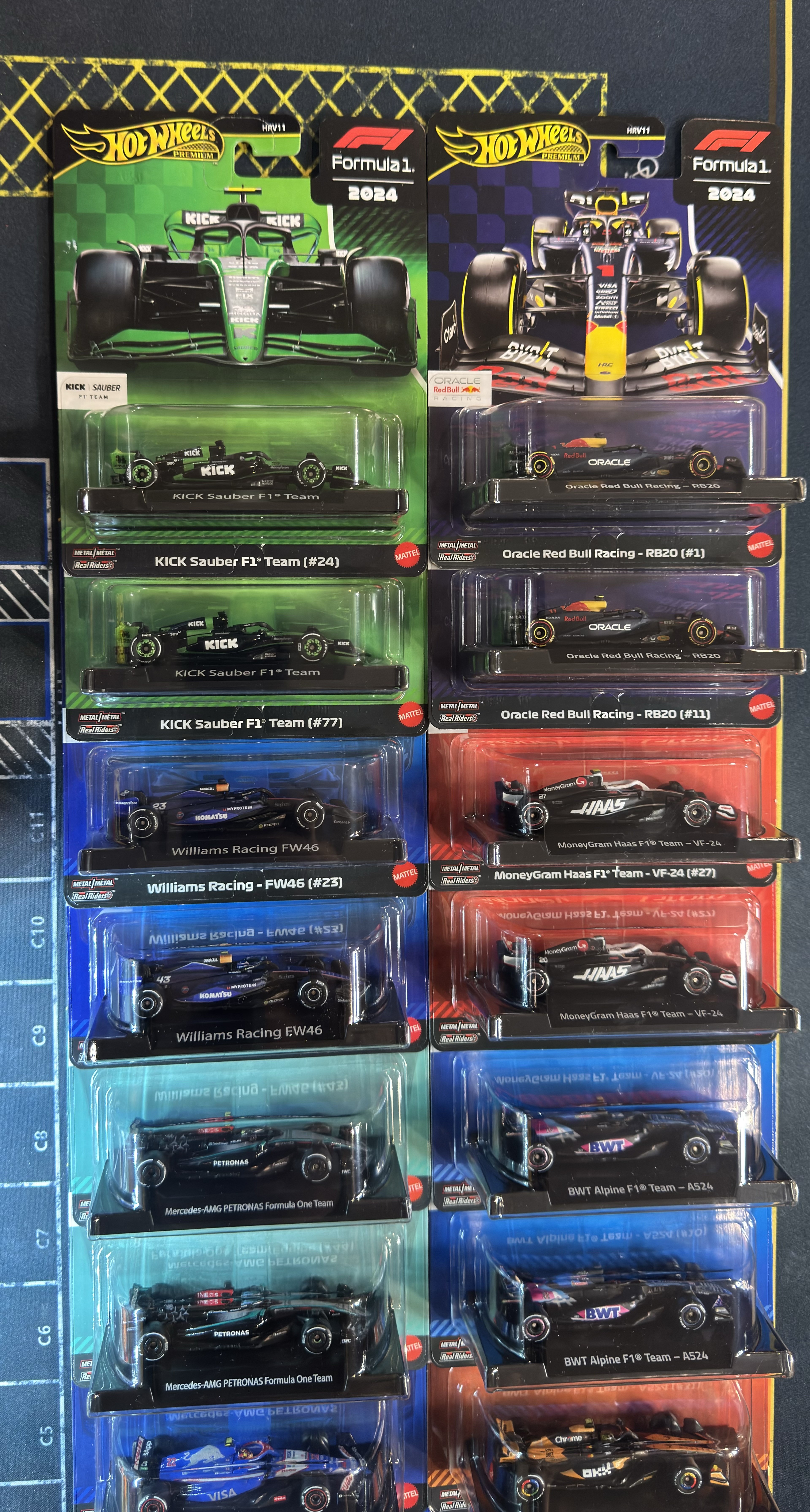 HOT WHEELS FORMULA 1 2024 16 CAR SET