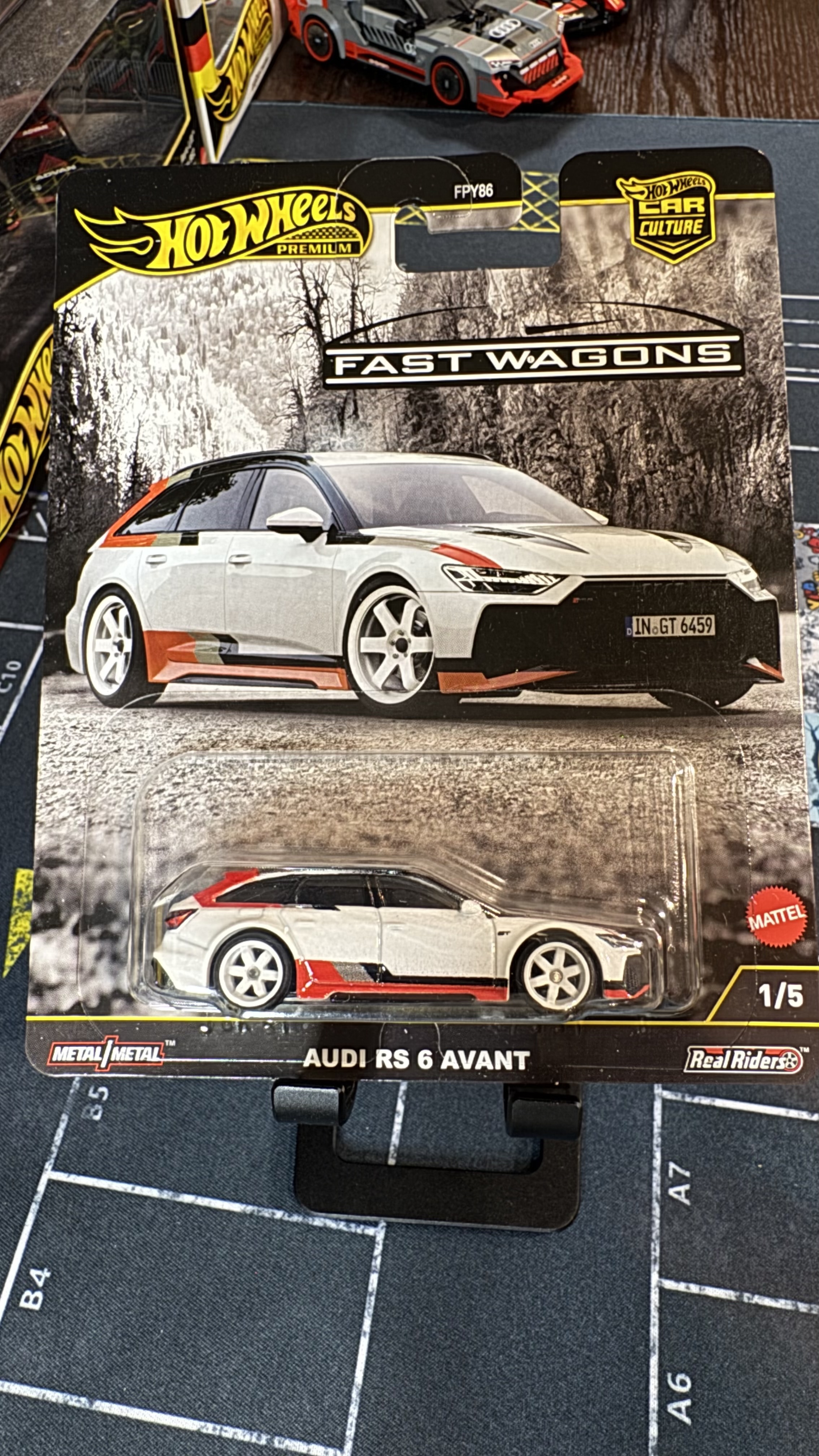 CAR CULTURE FAST WAGONS AUDI RS 6 AVANT