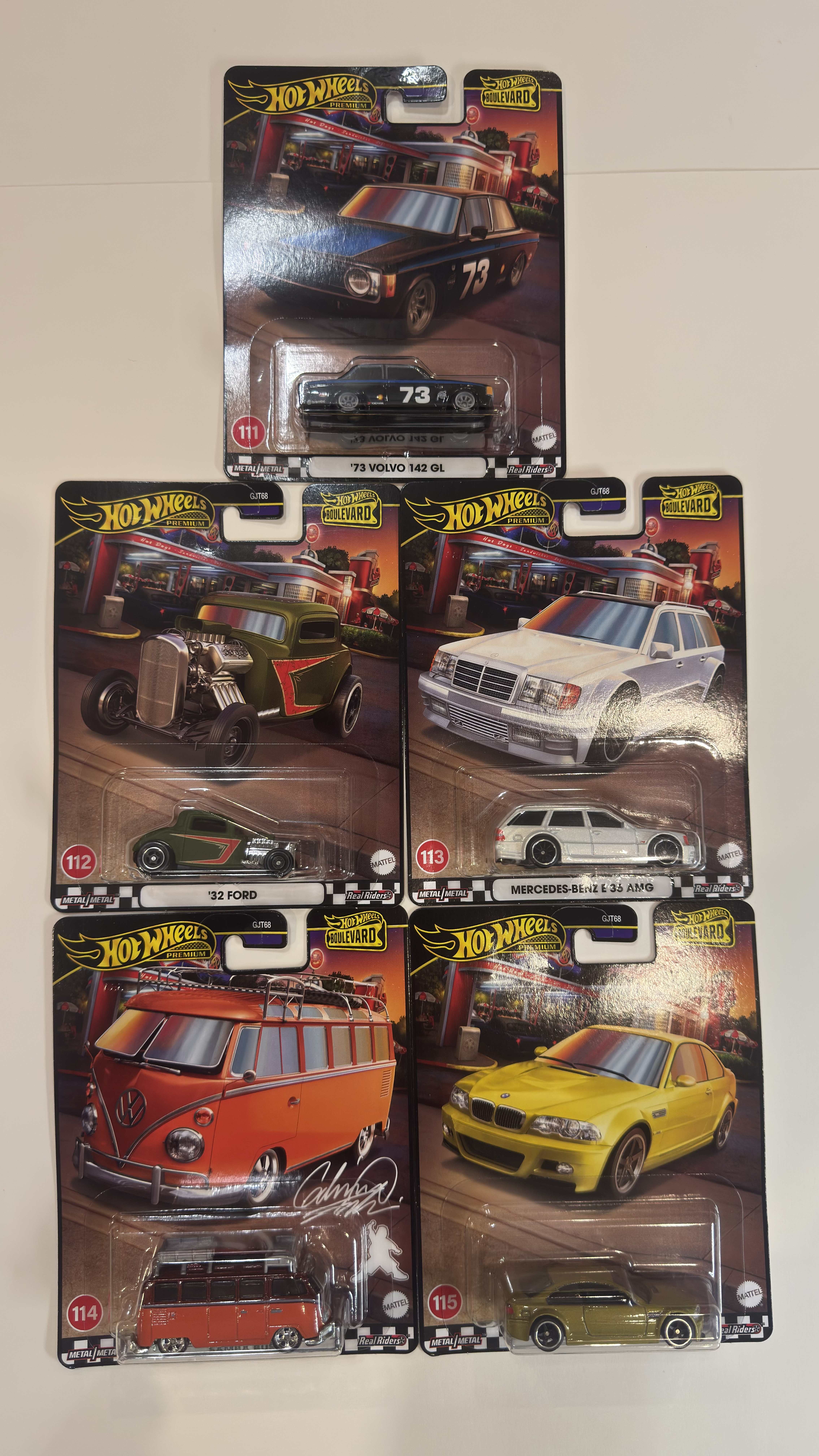Hot Wheels Boulevard from 111 to 115 Five Car Set