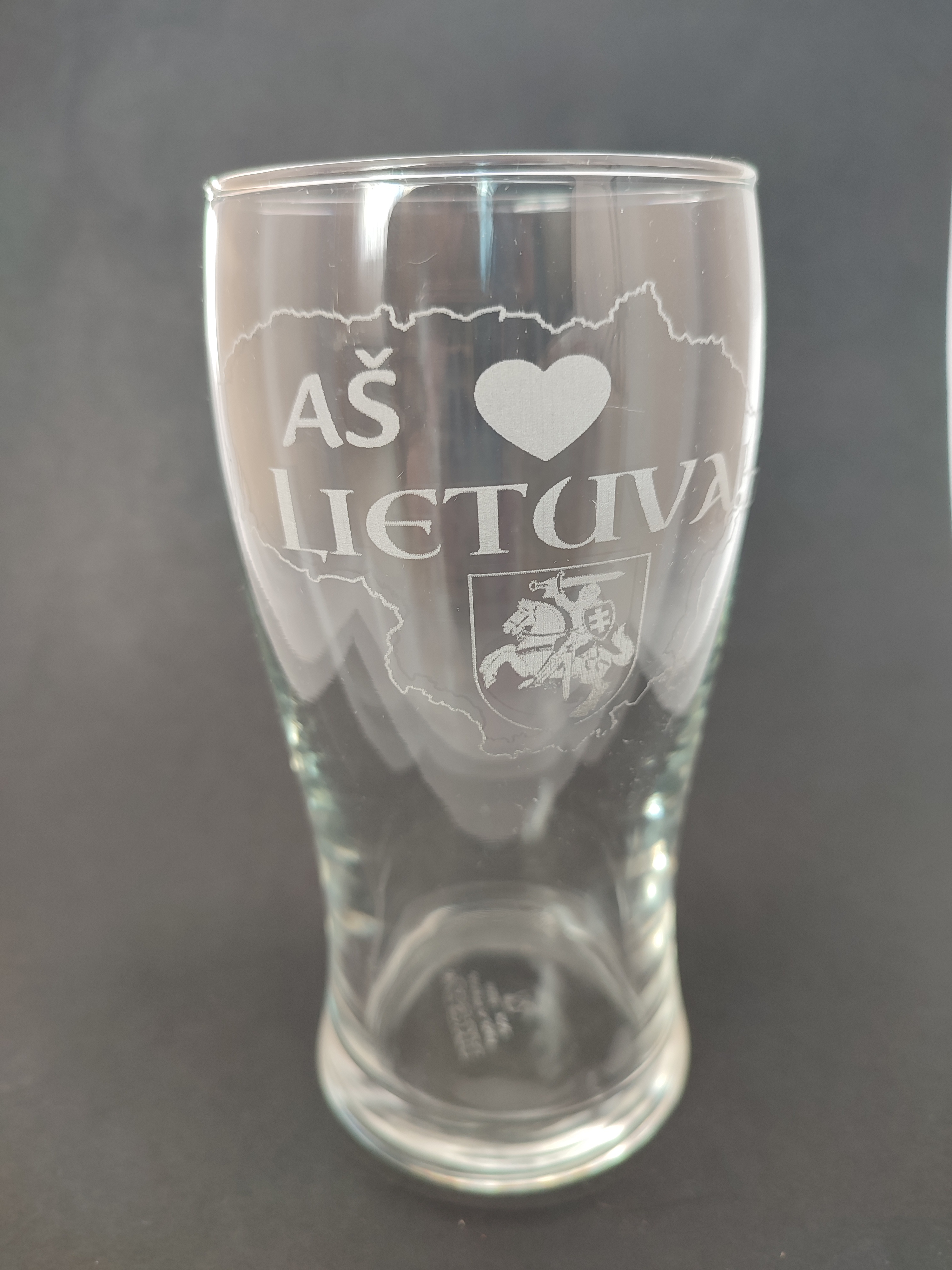 Lietuvos tematikos stiklinė