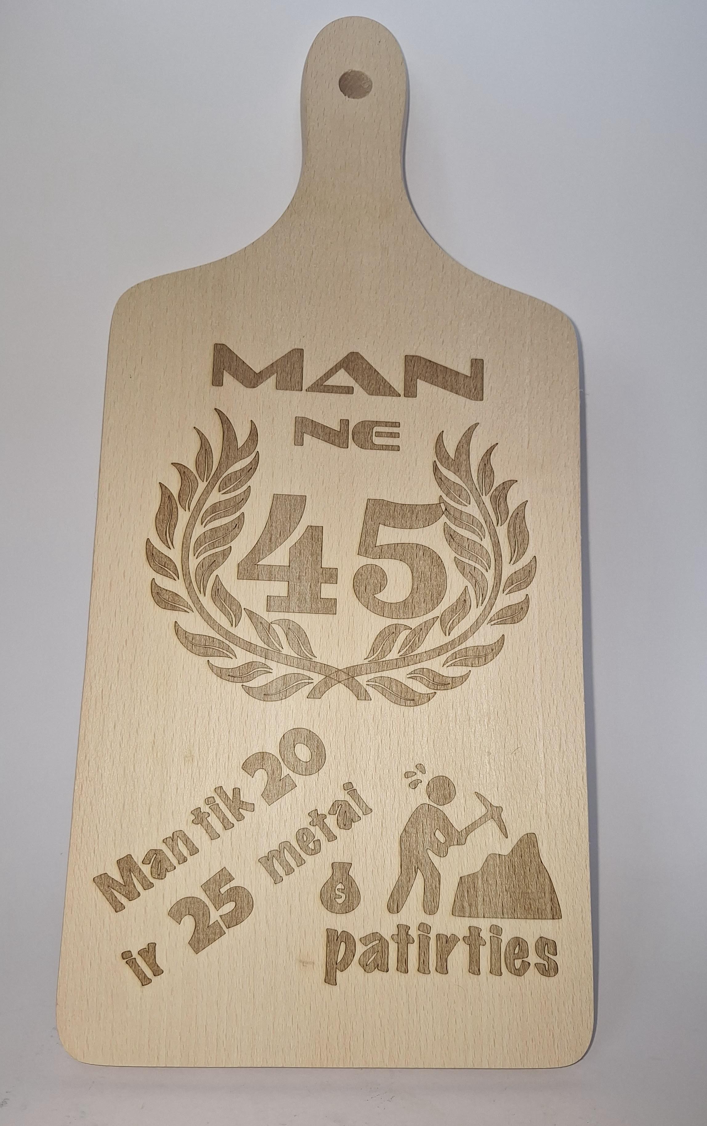 Medinė pjaustymo lenta su graviravimu