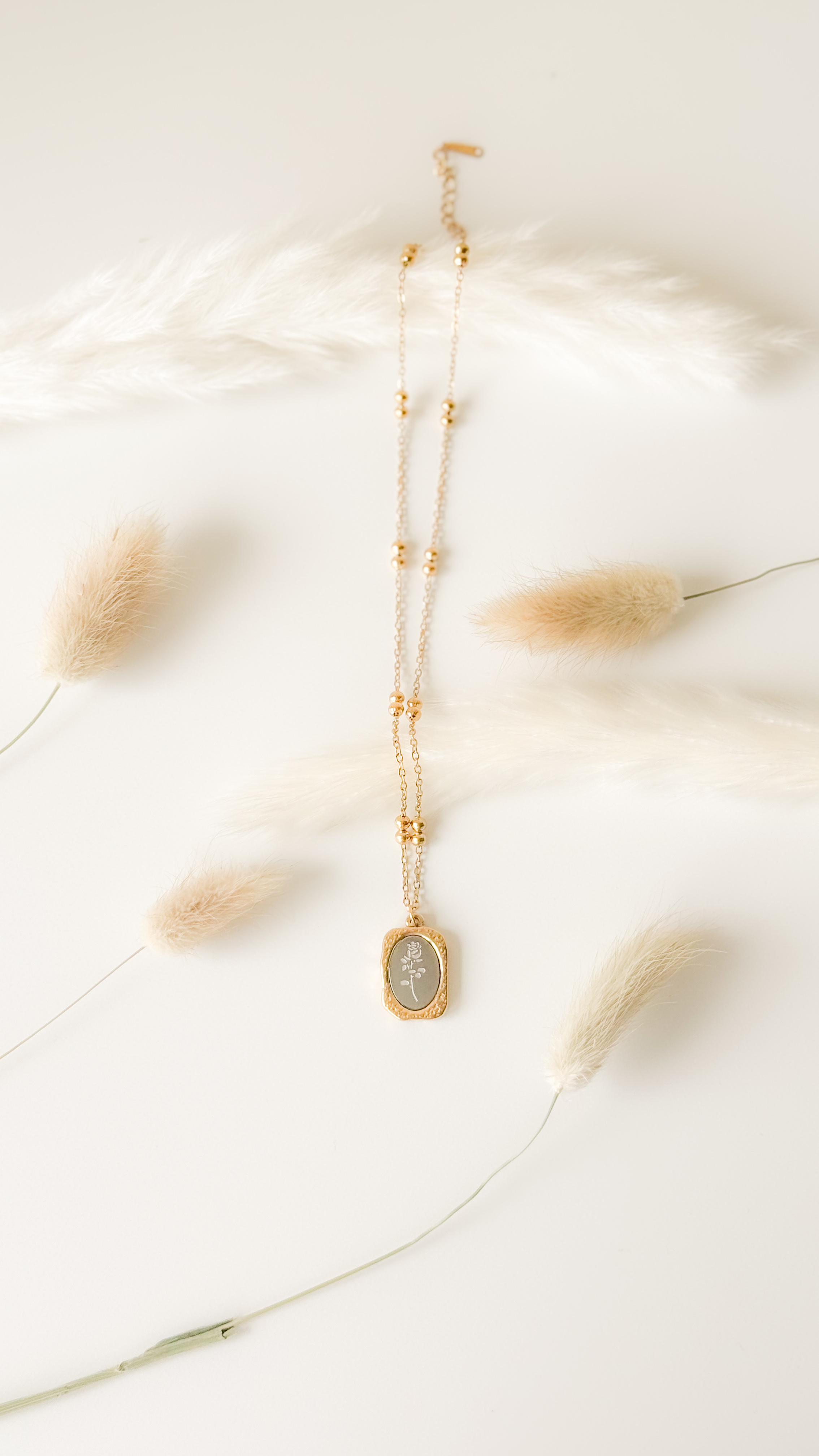Gilded Rose Neklace