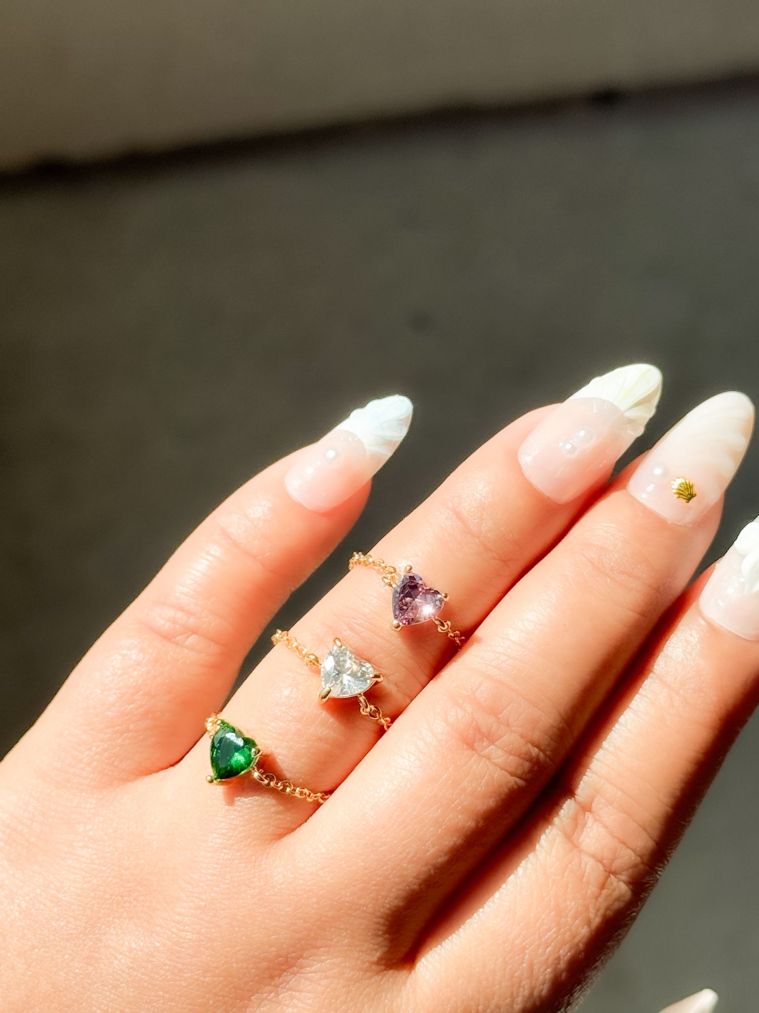 Amoura Gemlets