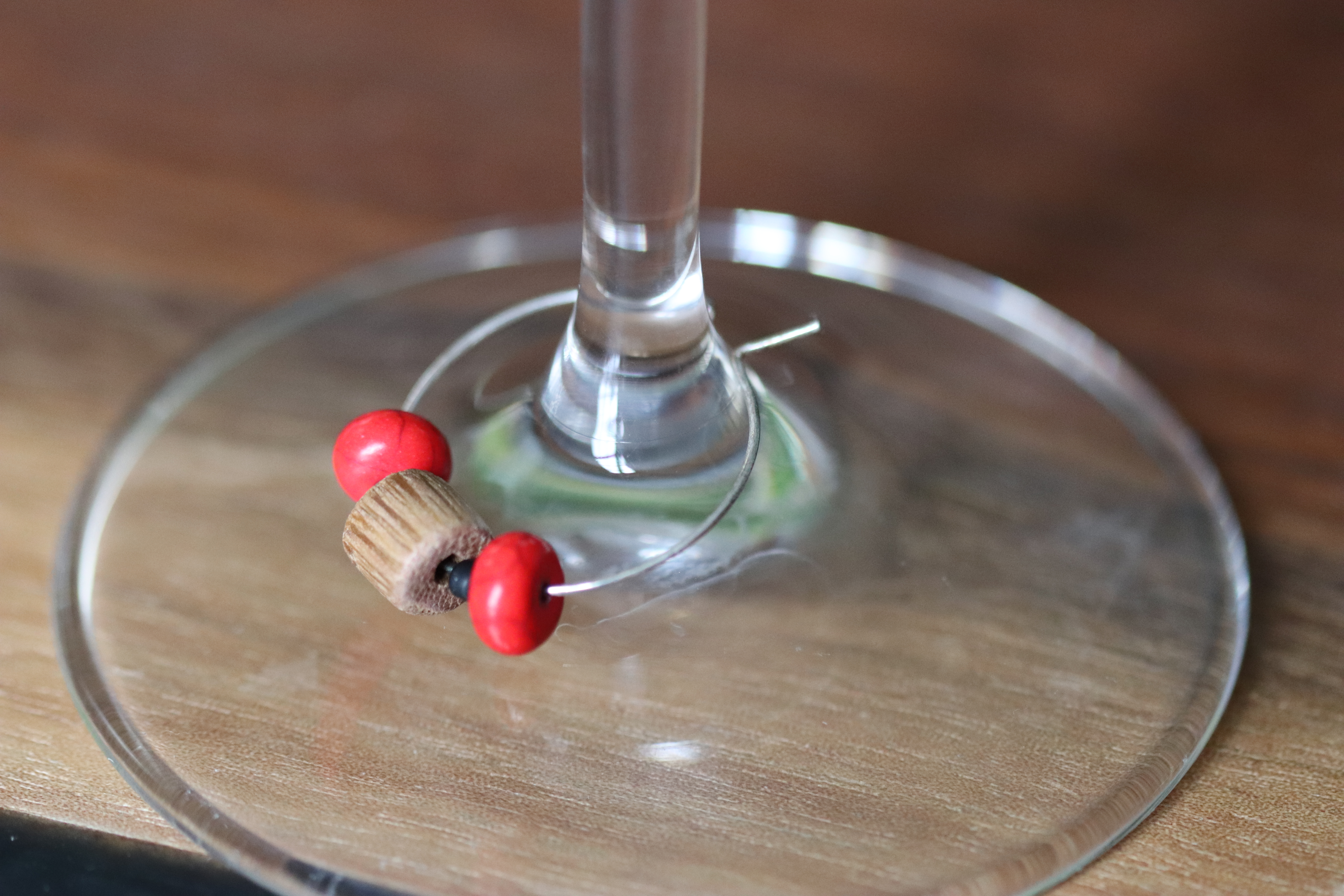 Quirky and Creative Wine Charm with Wagnerite and Wood called "Headphones"