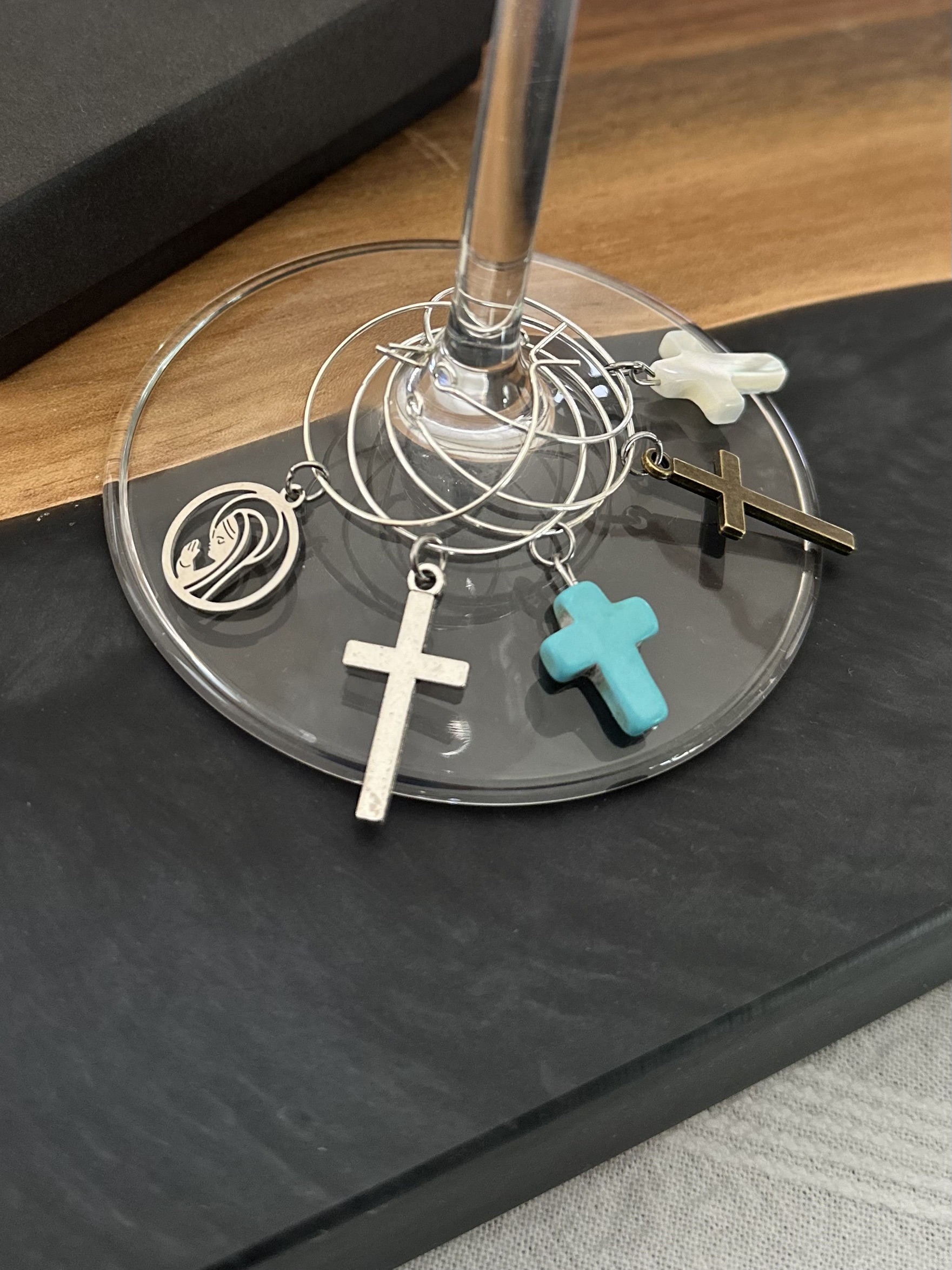 Elegant Religious Wine Charms with Crosses 