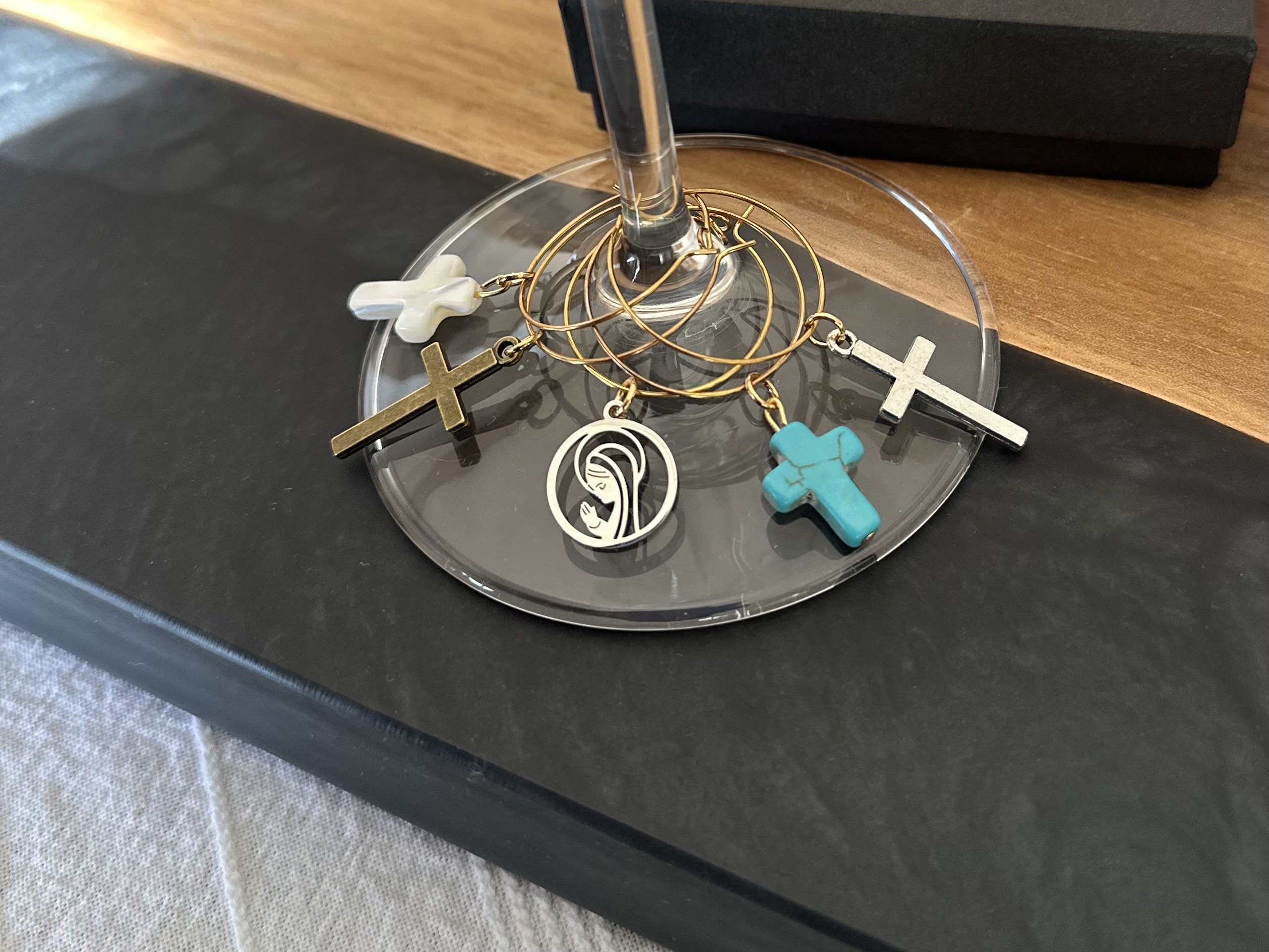Elegant Religious Wine Charms with Crosses 