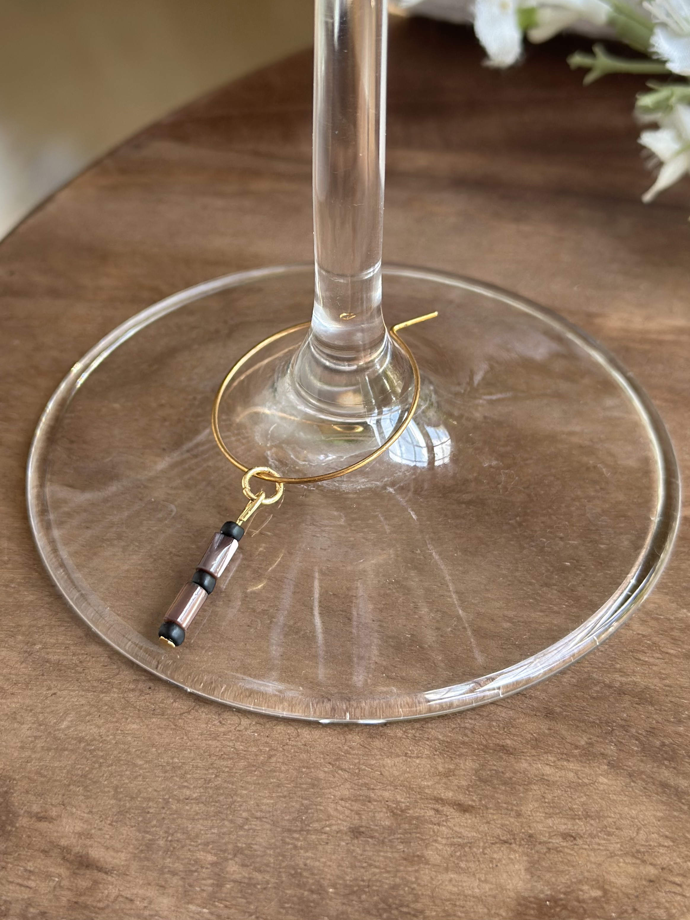 Beautiful Brown Shells Wine Glass Charm called "Stand on my shoulders"