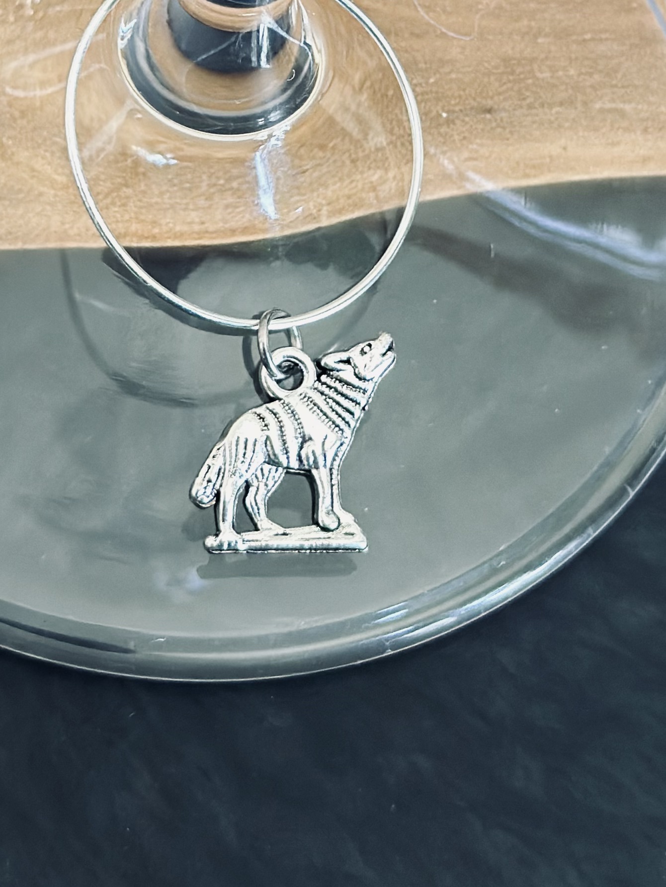 Silver Howling Wolf Wine  Charm