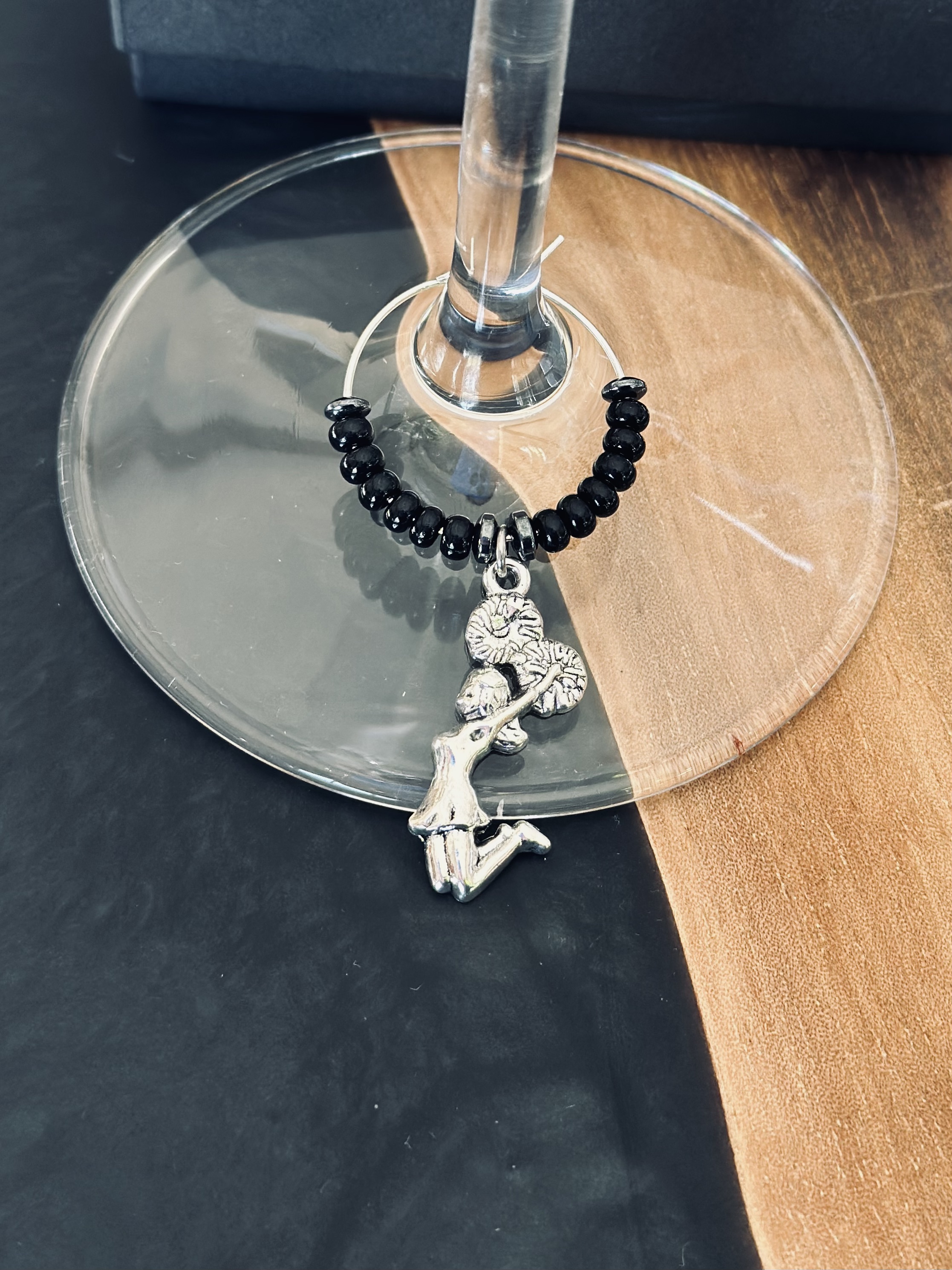 Cheerleader Jumping wine charm