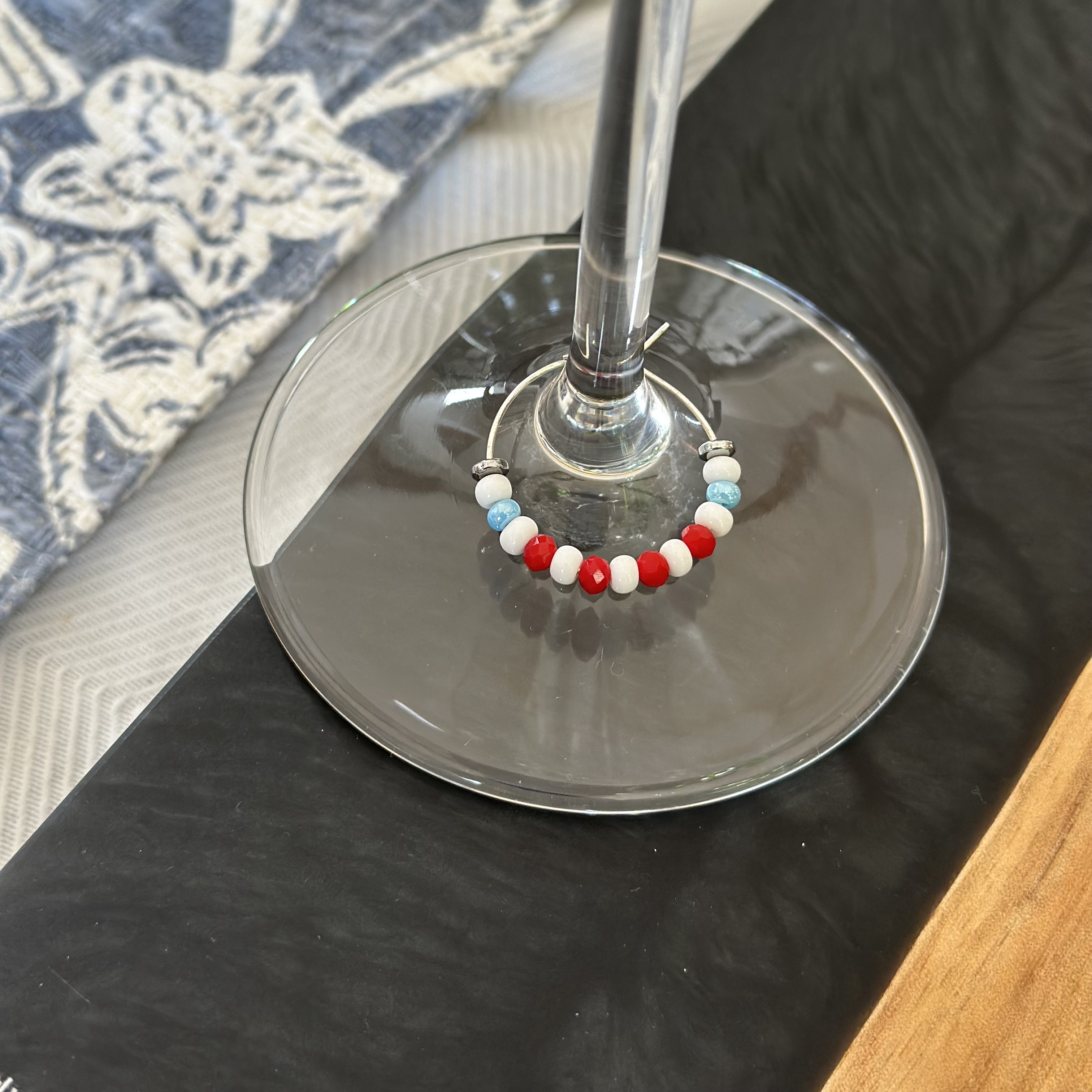 Chicago wine charm - Minimalist CHI style wine charm