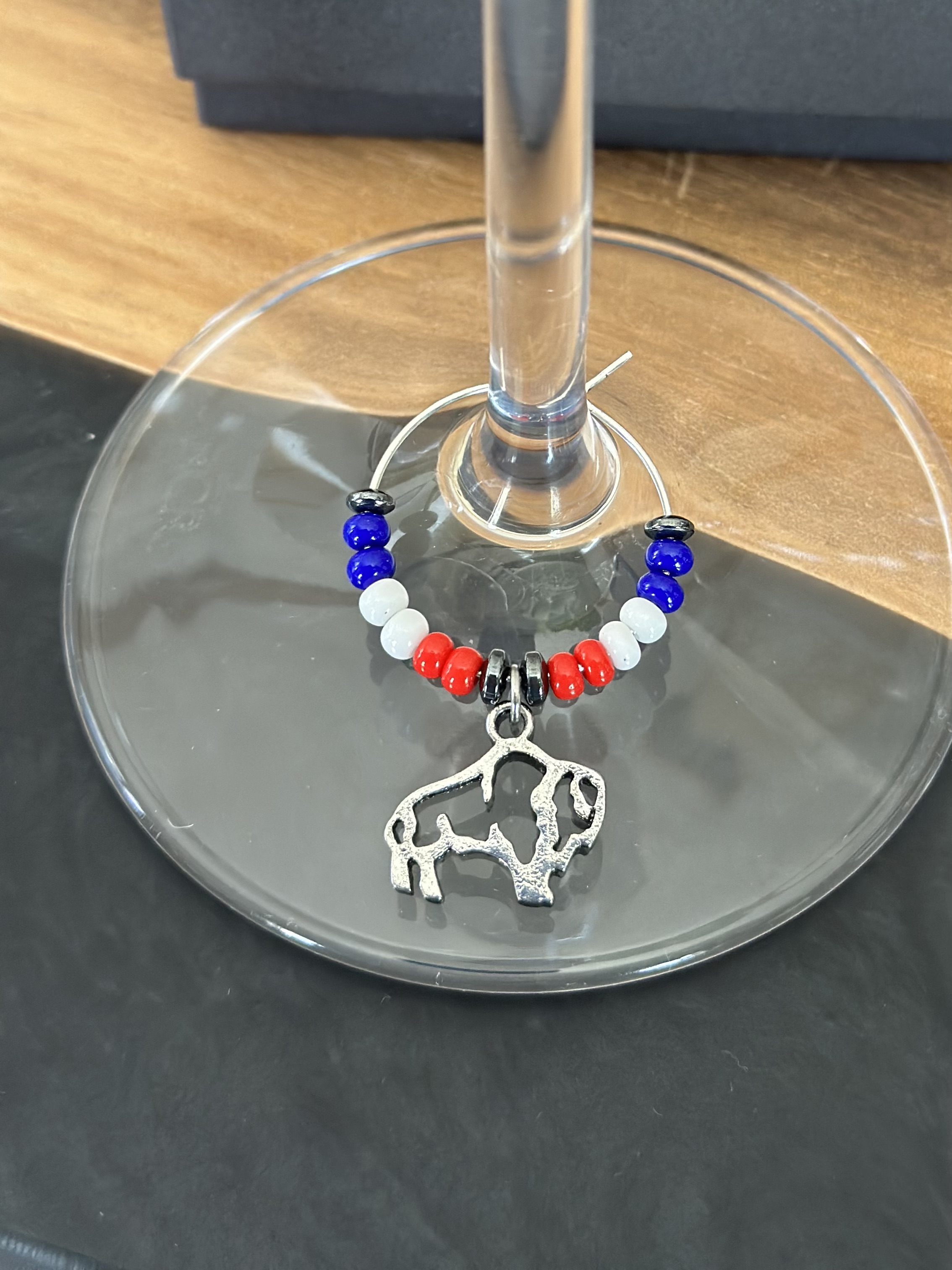 Minimalist Buffalo Wine Charm 