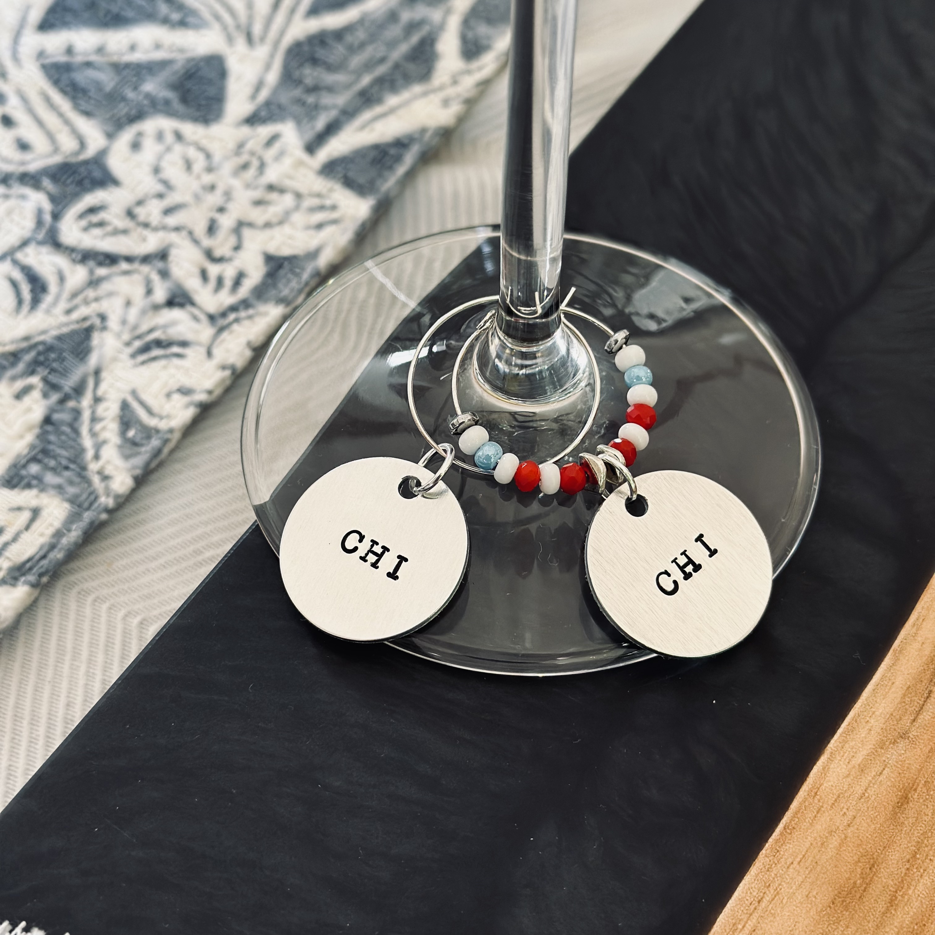 Chicago wine charm - Minimalist CHI style wine charm