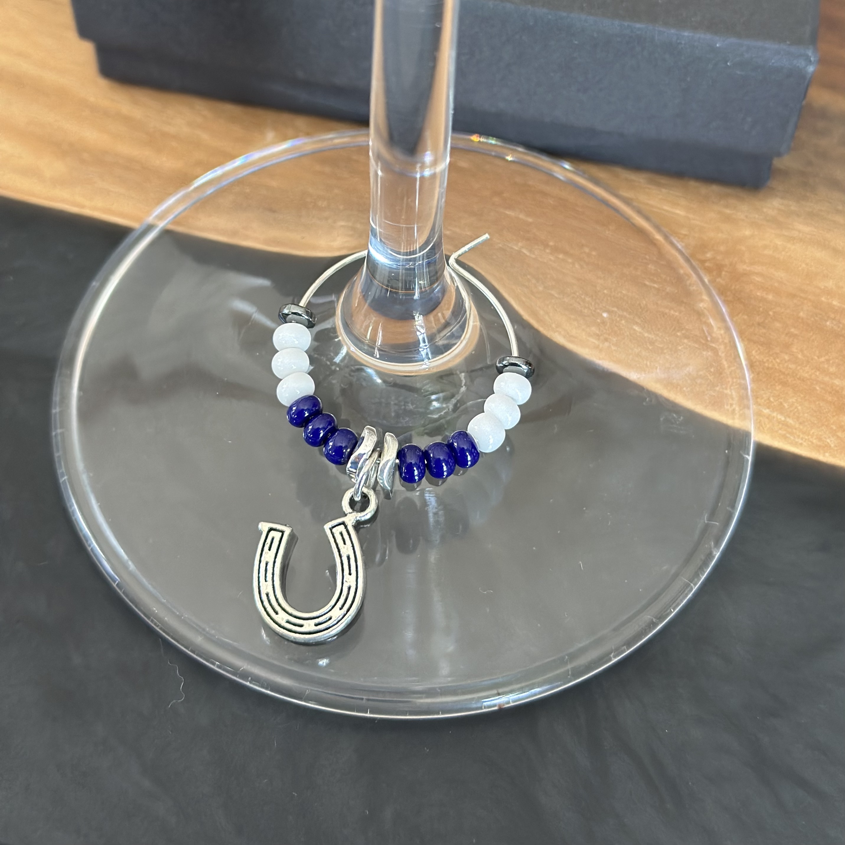 Horseshoe wine charm / Good luck symbol wine charm
