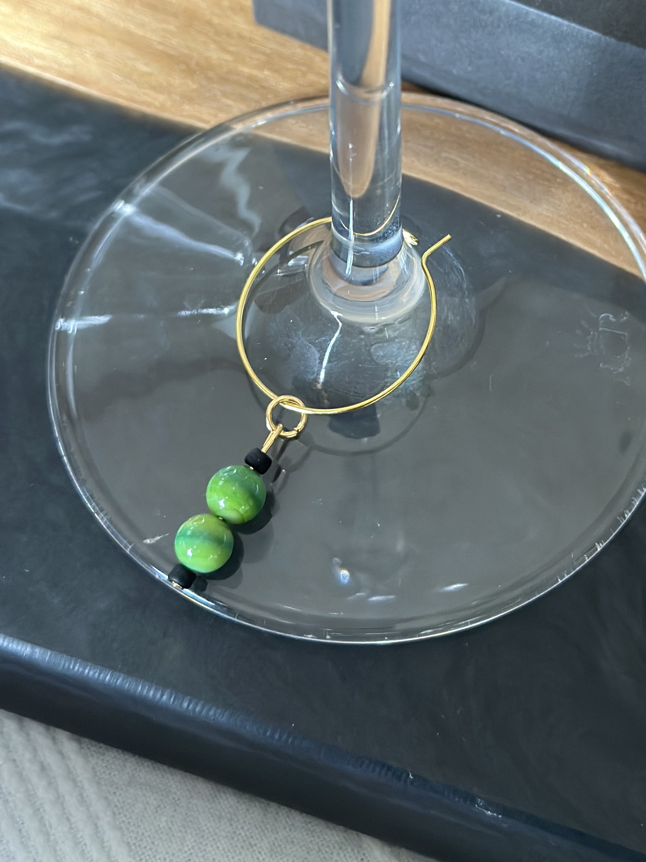 Medium Green Shell Wine Glass Charm called "Two Peas in a Pod"