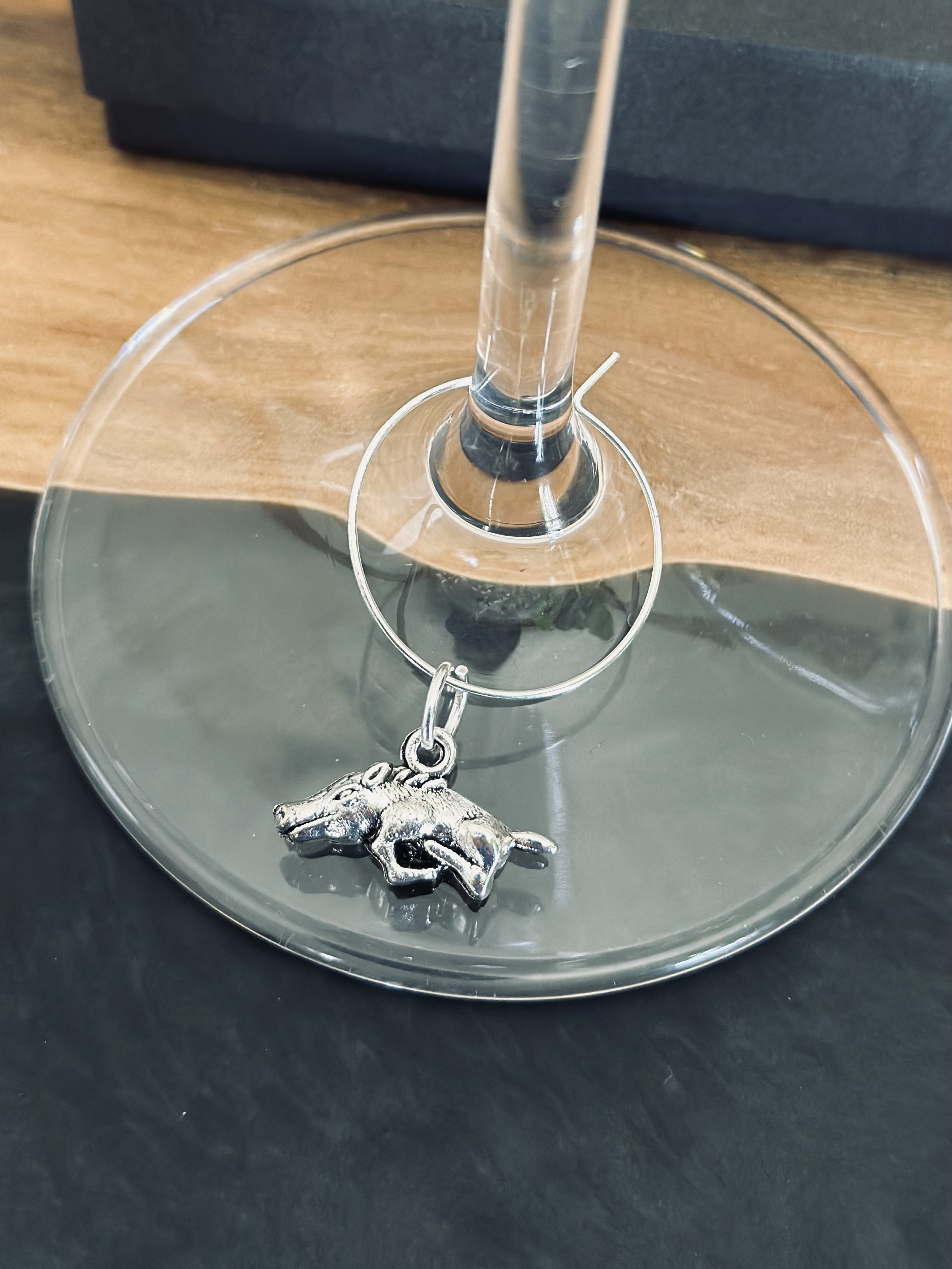 Razorback Wine Charm